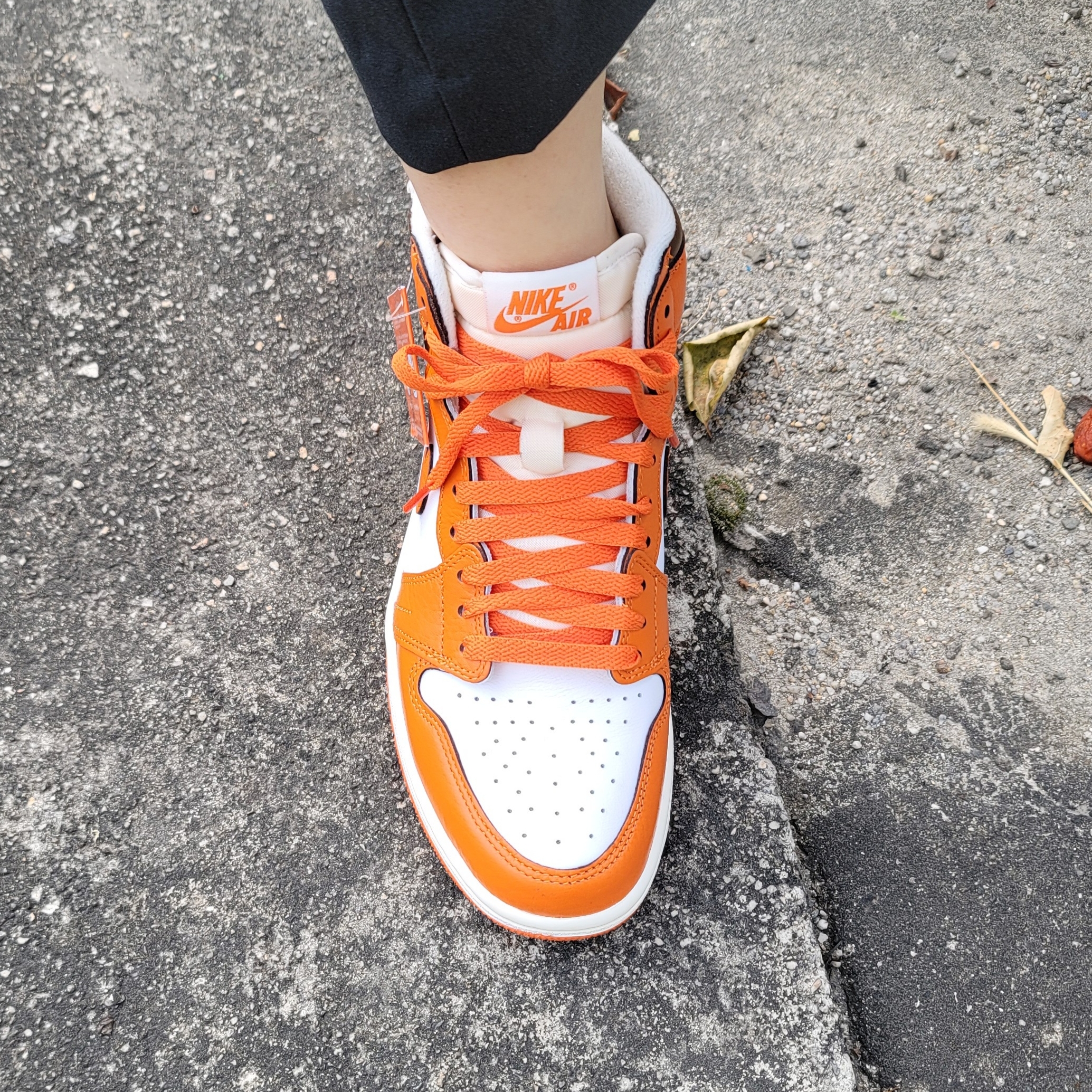 (W) Jordan 1 Retro High OG Starfish 착용 스타일 - 3