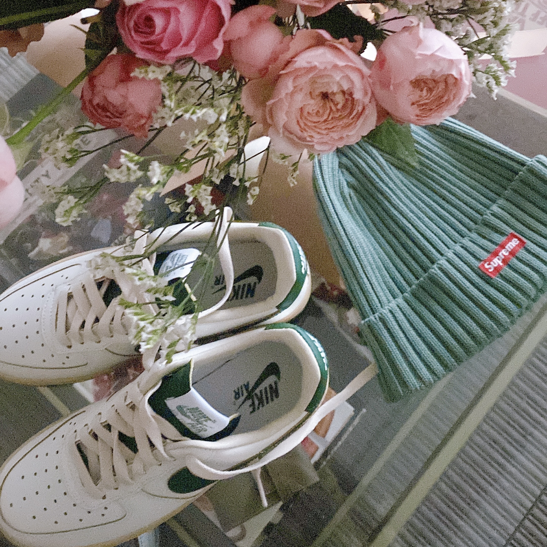 (W) Nike Air Force 1 Low Gorge Green, Supreme Overdyed Beanie Green - 22SS 착용 스타일