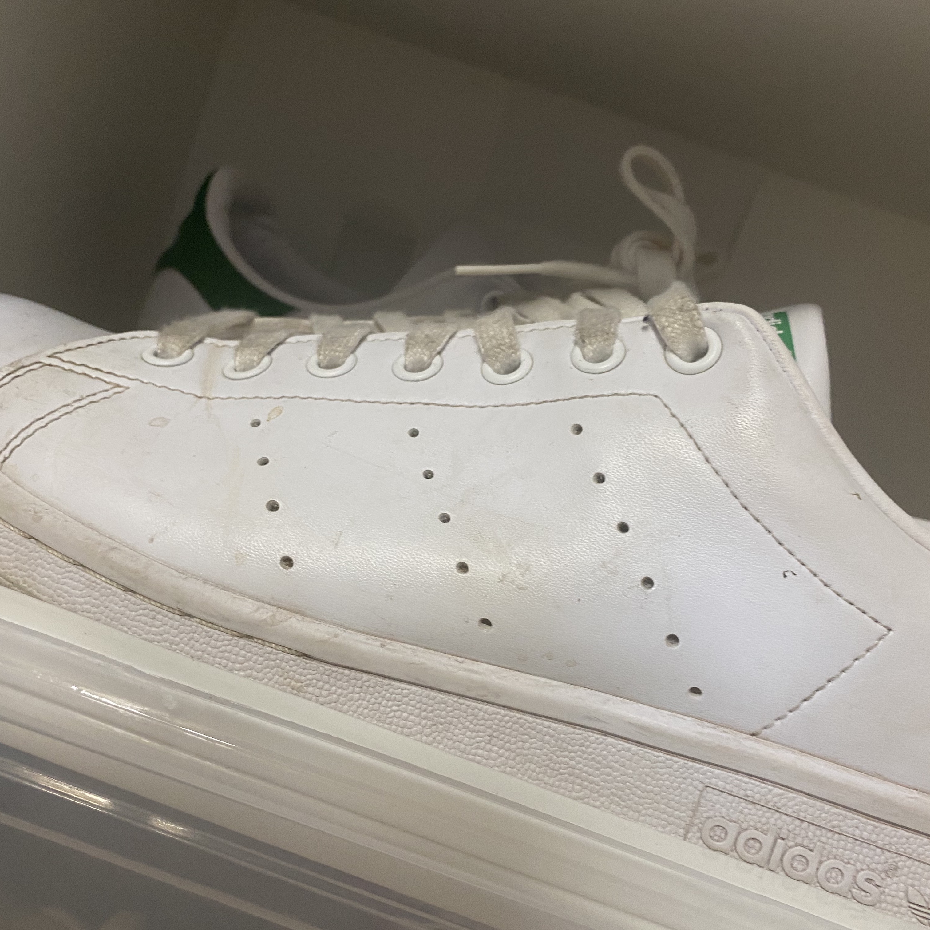 Adidas Stan Smith White Green OG 착용 스타일 - 1