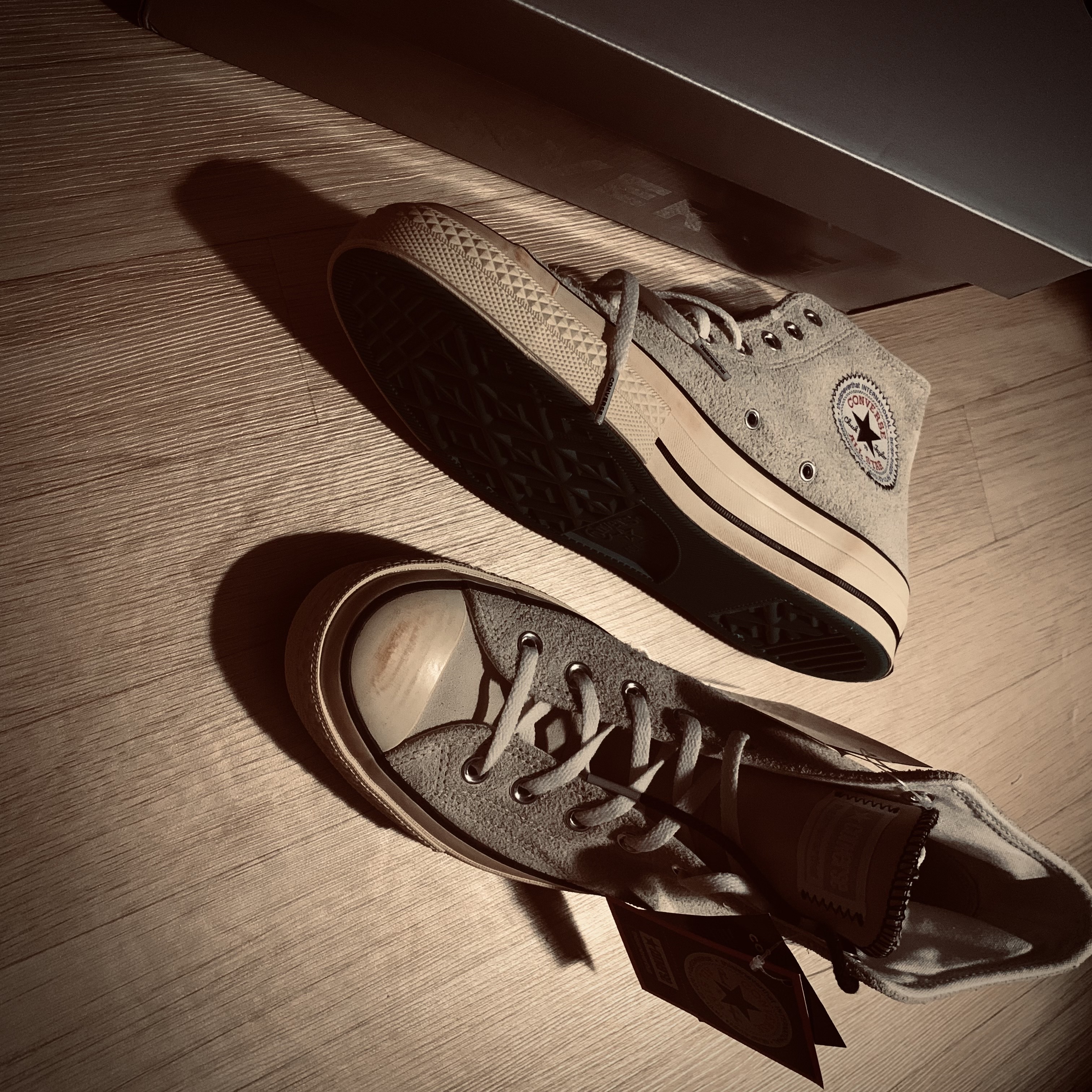 Converse x Thisisneverthat Chuck 70 High Lemon Icing 착용 스타일 - 1