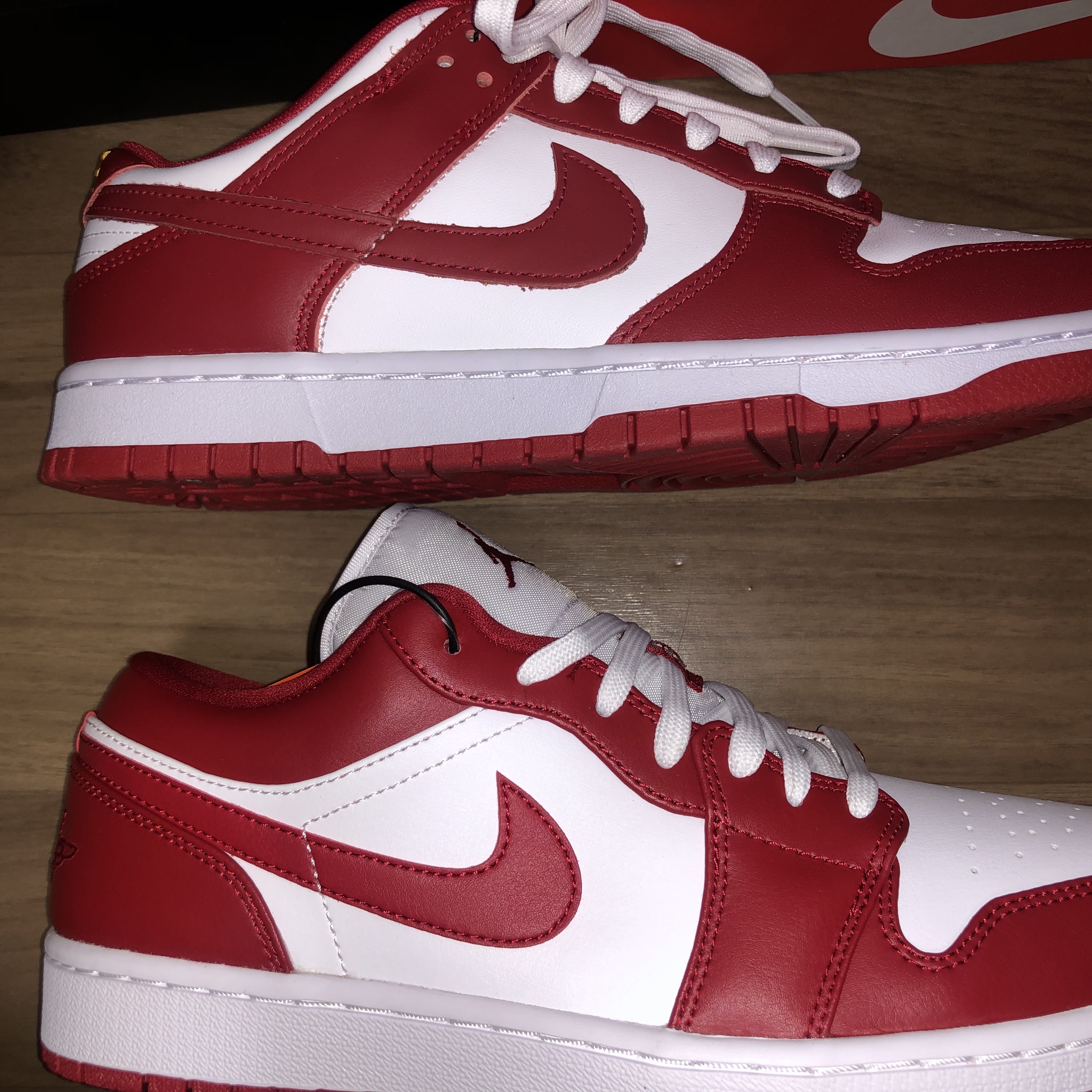 Nike Dunk Low Retro Gym Red, Jordan 1 Low Gym Red White 착용 스타일 - 4