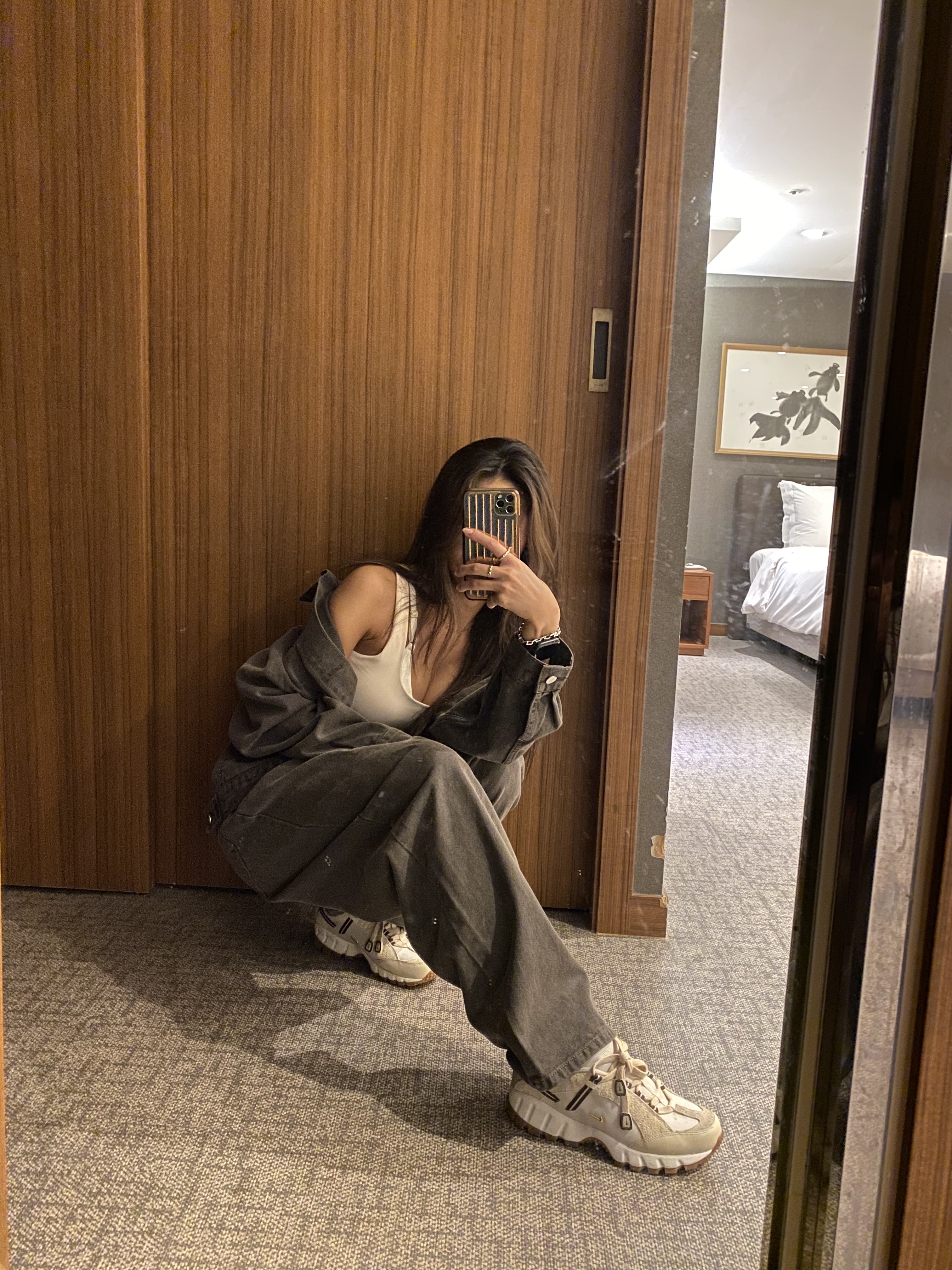 Nike x Jacquemus Air Humara LX Light Bone and Gold, (W) Nike x Jacquemus NRG Light Support Sports Bra Sail - US/EU 착용 스타일 - 1