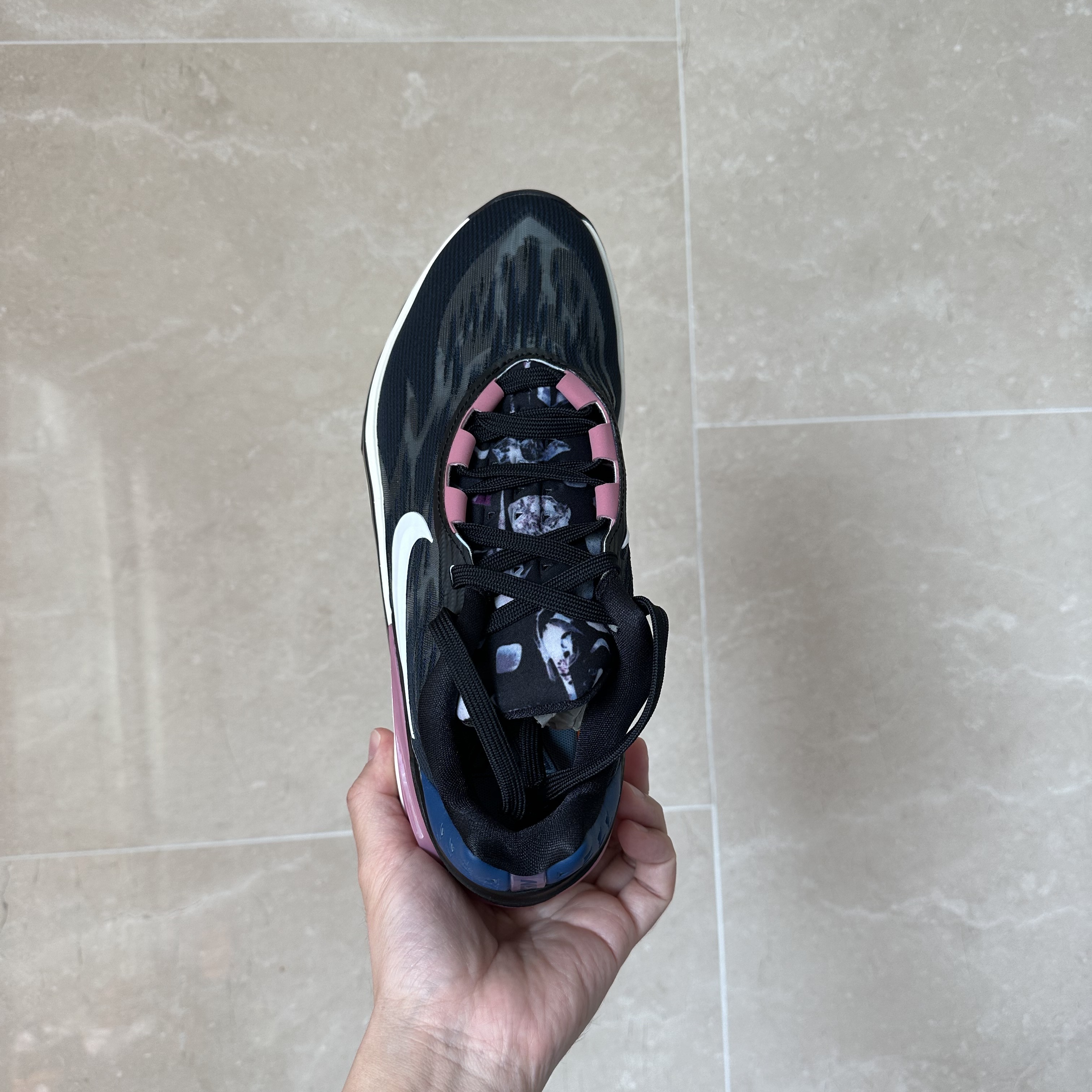 Nike Air Zoom GT Cut 2 Black Desert Berry 착용 스타일 - 4