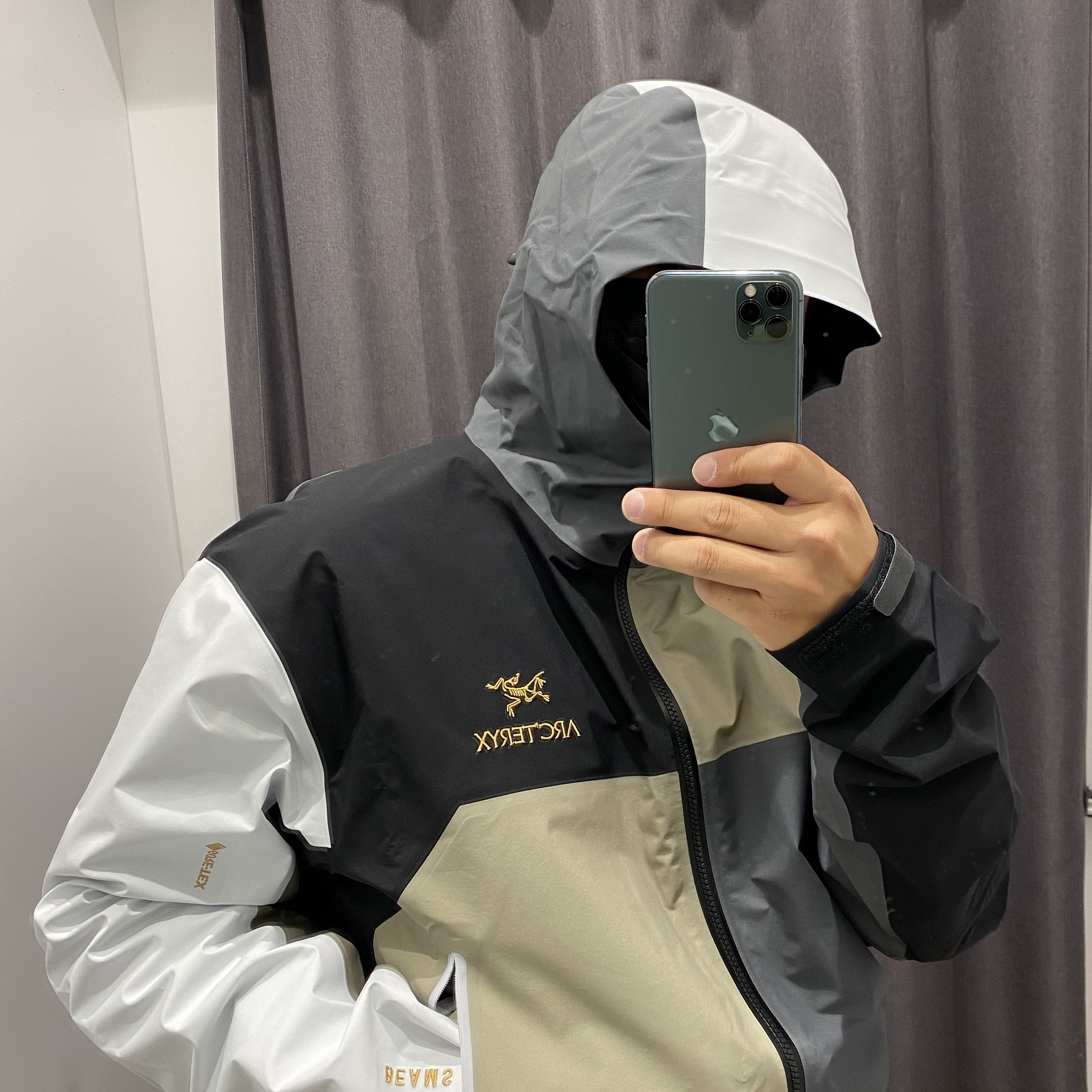 Arc'teryx x Beams Dimensions Beta Jacket Multi, Arc'teryx x Beams Dimensions Mantis 2 Waistpack Multi 착용 스타일