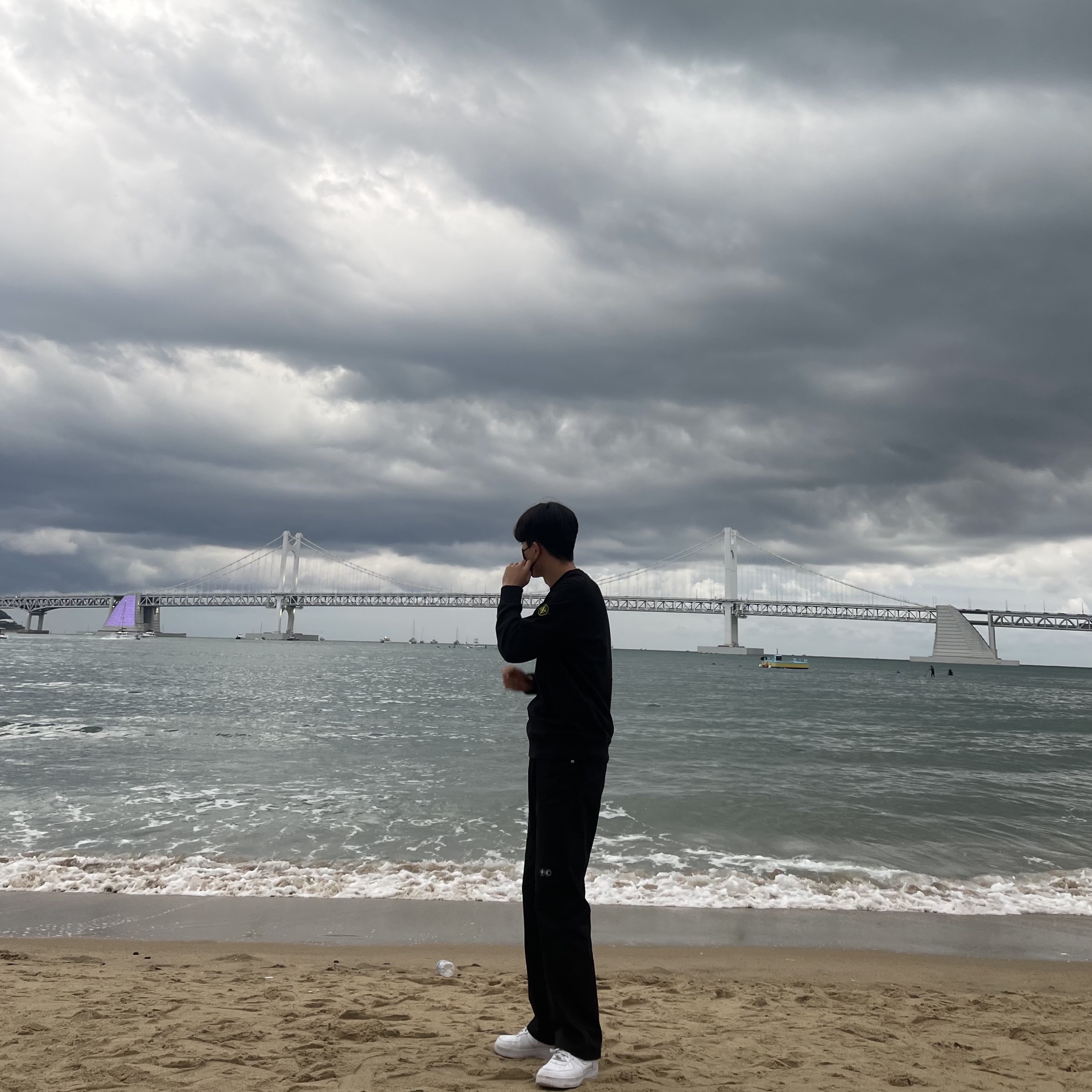 Stone Island 63051 Crewneck Sweatshirt Black - 22SS, Nike Air Force 1 '07 Low White 착용 스타일 - 2