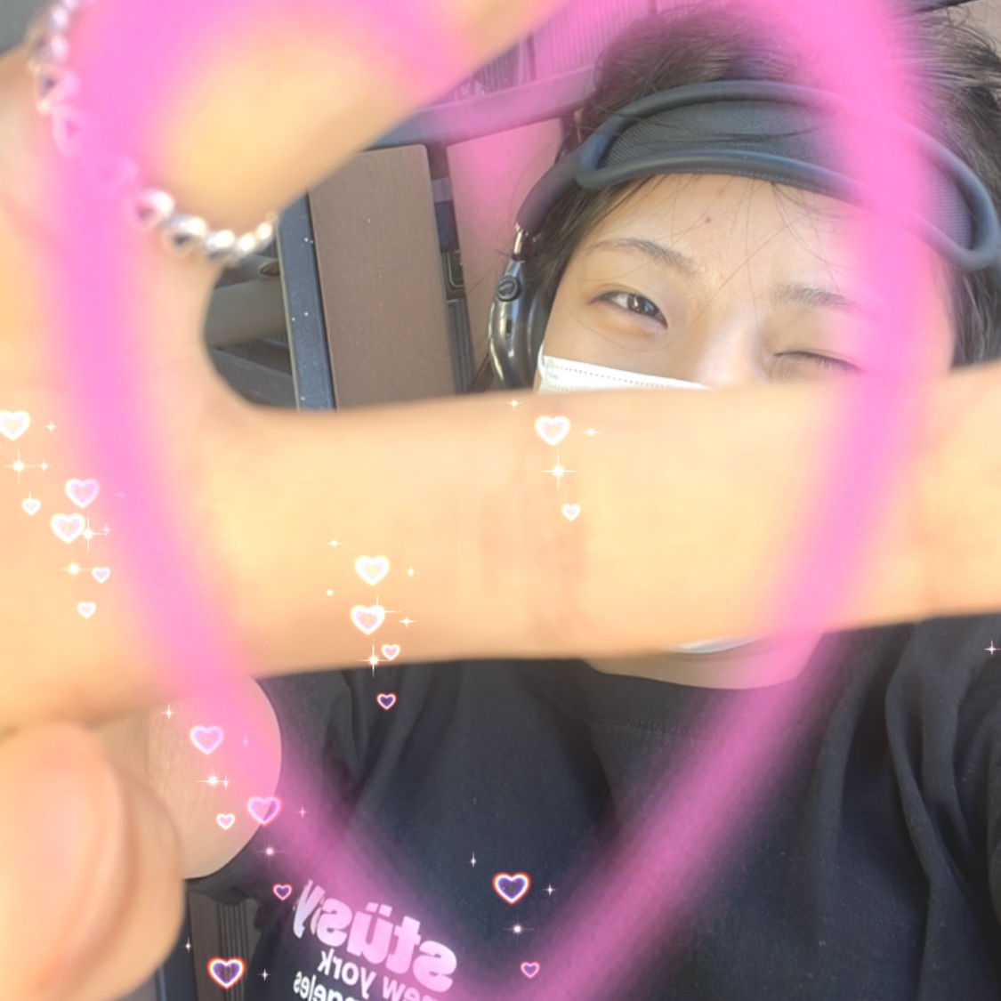 Apple AirPods Max Lightning Space Gray (Korean Ver.), Stussy Strawberry T-Shirt Black 착용 스타일