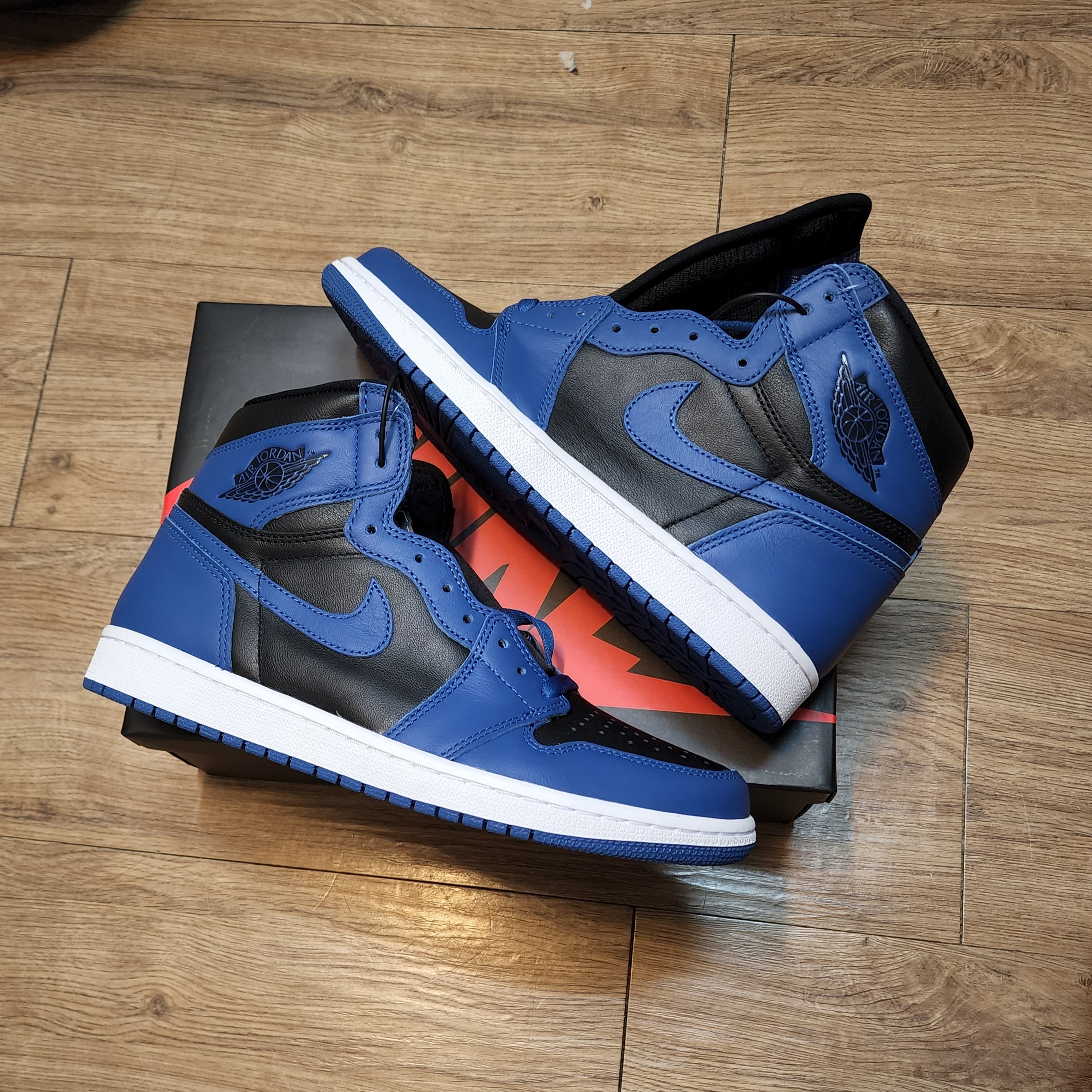 Jordan 1 Retro High OG Dark Marina Blue 착용 스타일