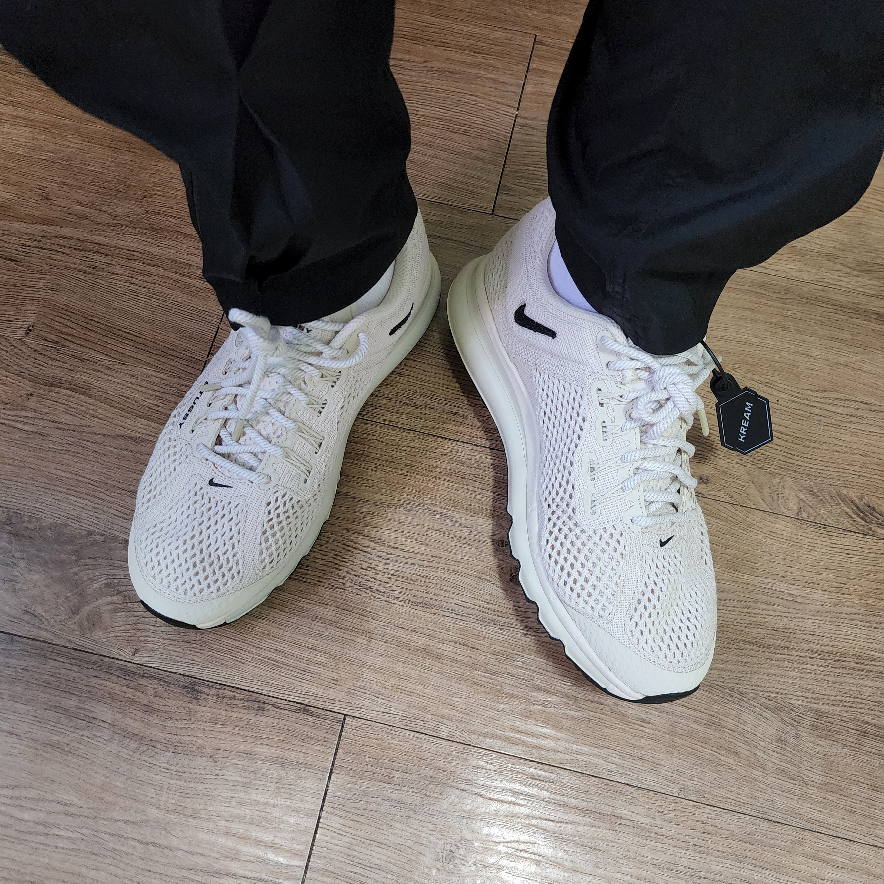 Nike x Stussy Air Max 2013 Fossil 착용 스타일