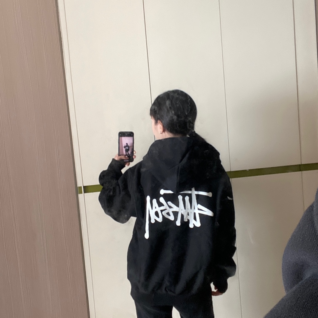 Stussy Basic Stussy Zip Hoodie Black 2022, Nike x Stussy Bucket Hat Black 착용 스타일 - 1