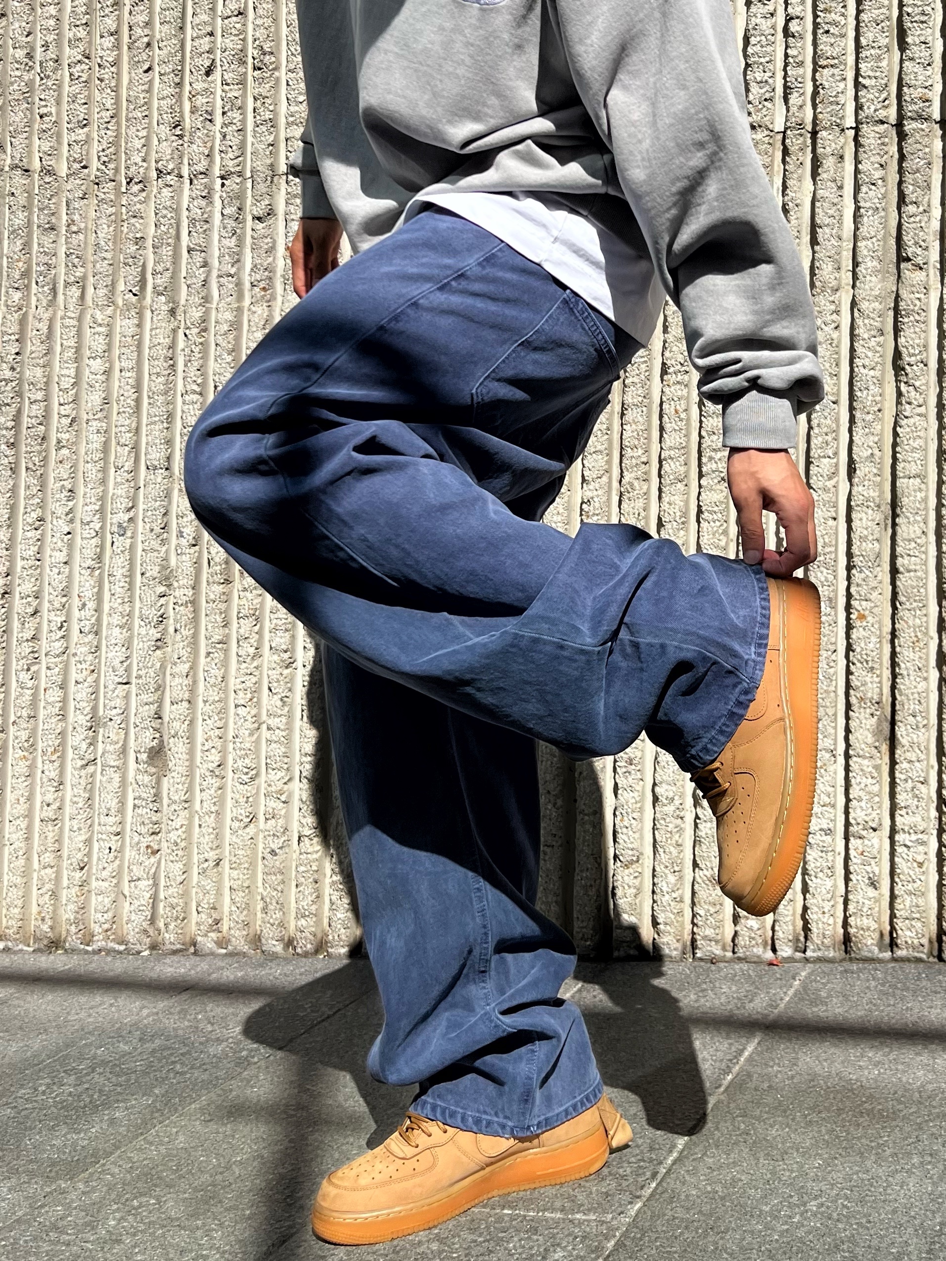 Nike Air Force 1 '07 WB Flax, Nike x Supreme Air Force 1 Low Flax 착용 스타일 - 2