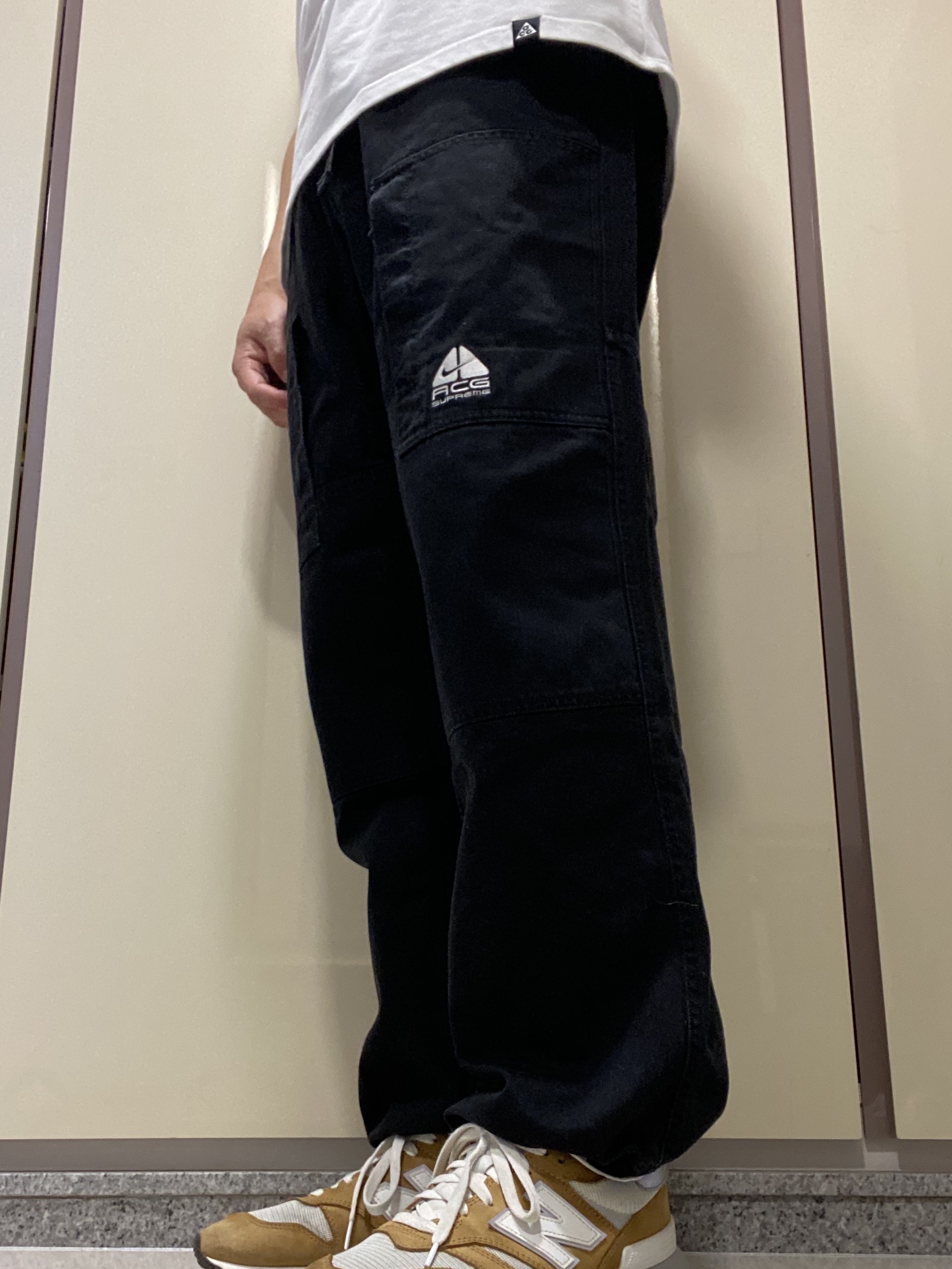 Supreme x Nike ACG Belted Denim Pants Black - 22FW, Nike ACG Iceland Map T-Shirt Summit White - US/EU 착용 스타일 - 1