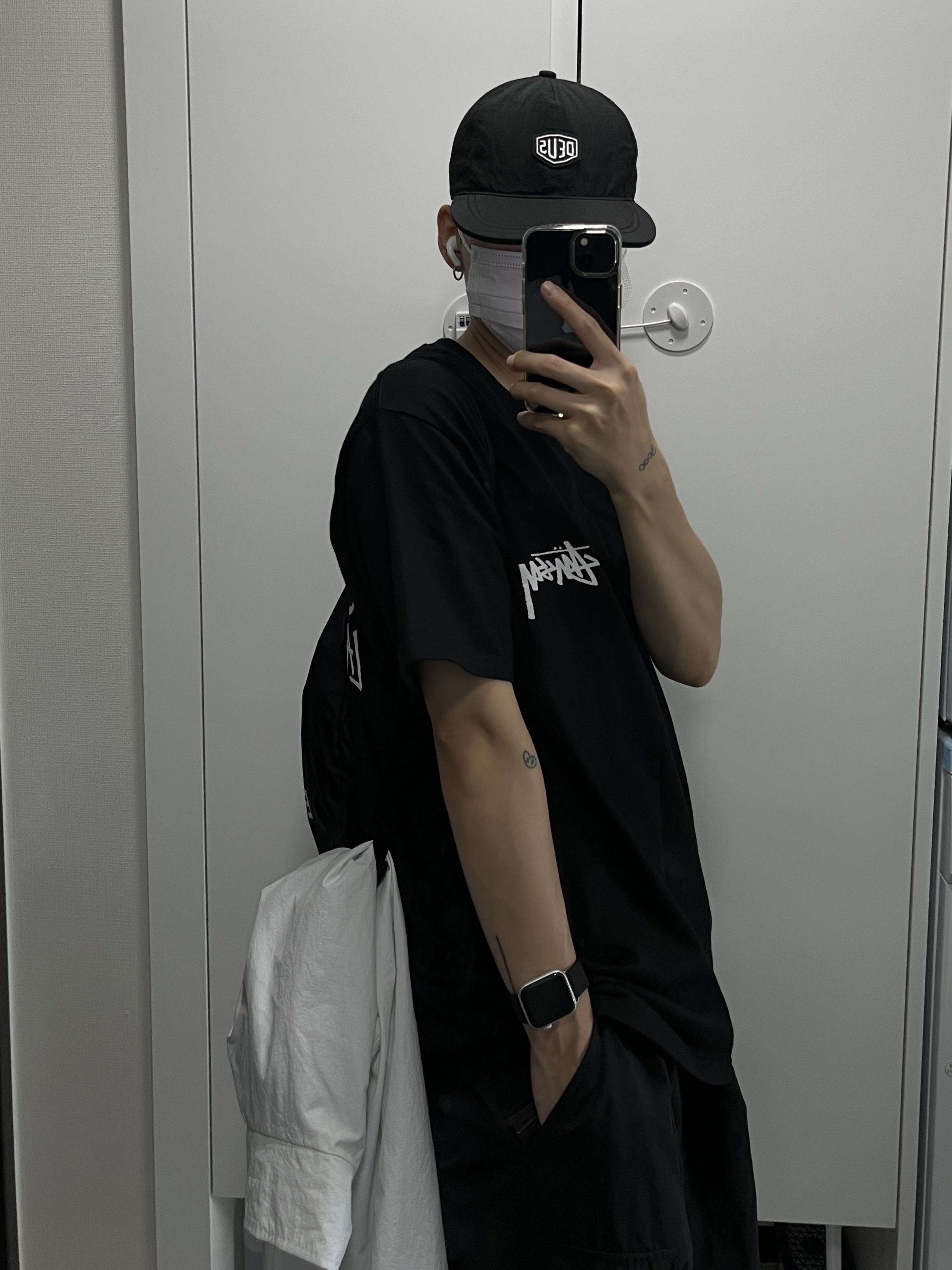 Stussy x Our Legacy x Denim Tears Stockholm T-Shirt Black 착용 스타일