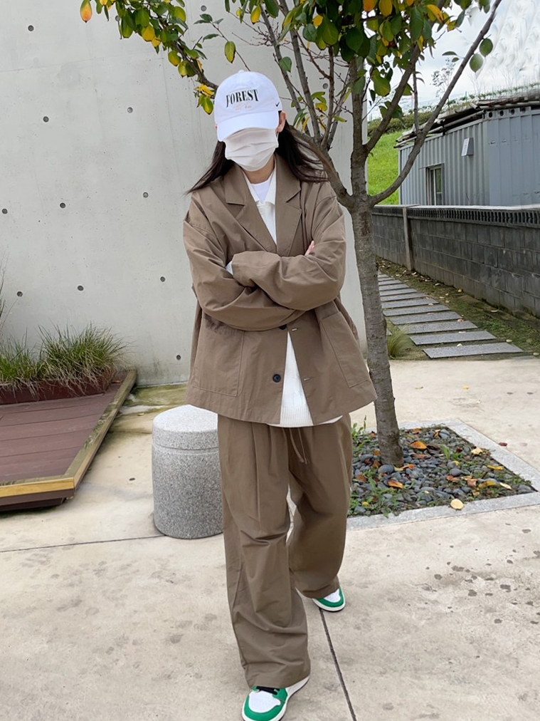 (W) Jordan 1 Retro High OG Lucky Green 착용 스타일 - 2