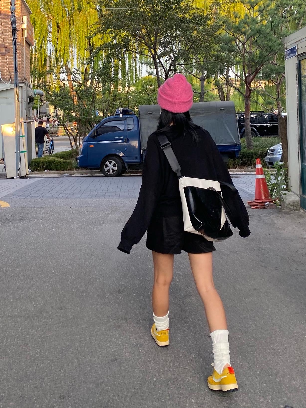Nike x Tom Sachs General Purpose Shoe Archive, Apple Watch Nike SE 40mm GPS Silver Aluminum Case with Nike Sport Band USB C Pure Platinum Black (Korean Ver.) 착용 스타일 - 3
