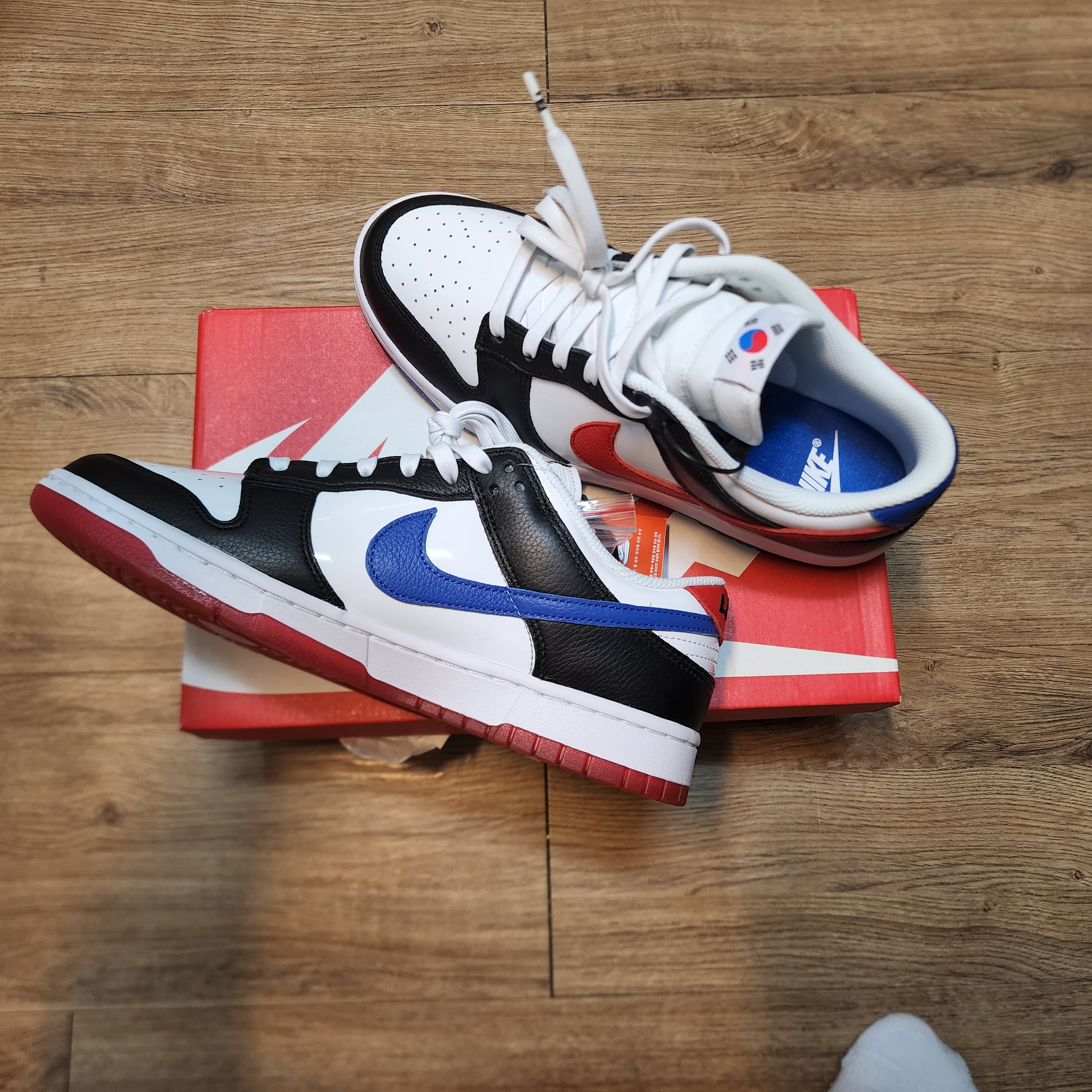 Nike Dunk Low SE Seoul 착용 스타일