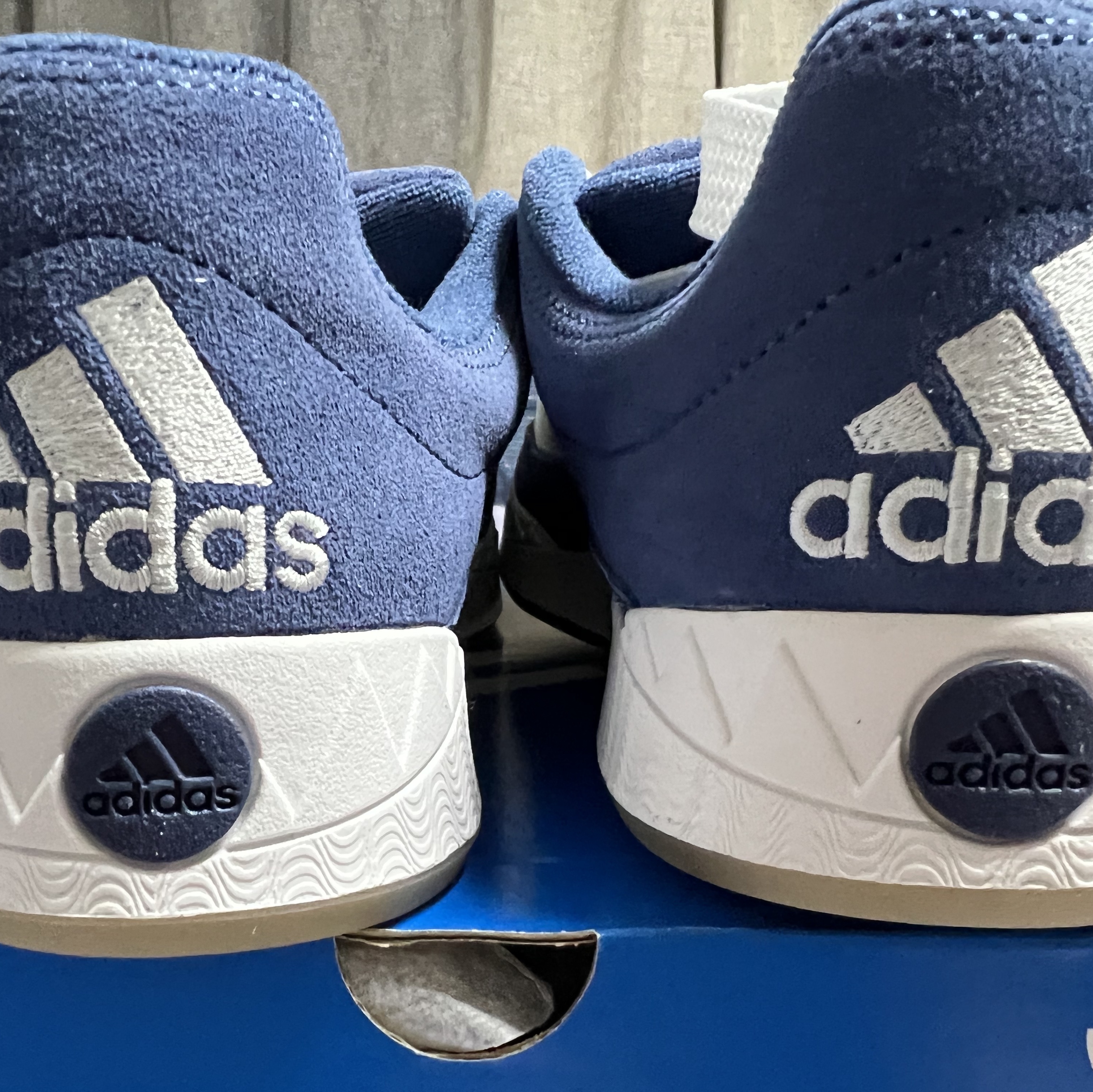 Adidas Adimatic Night Marin 착용 스타일 - 3