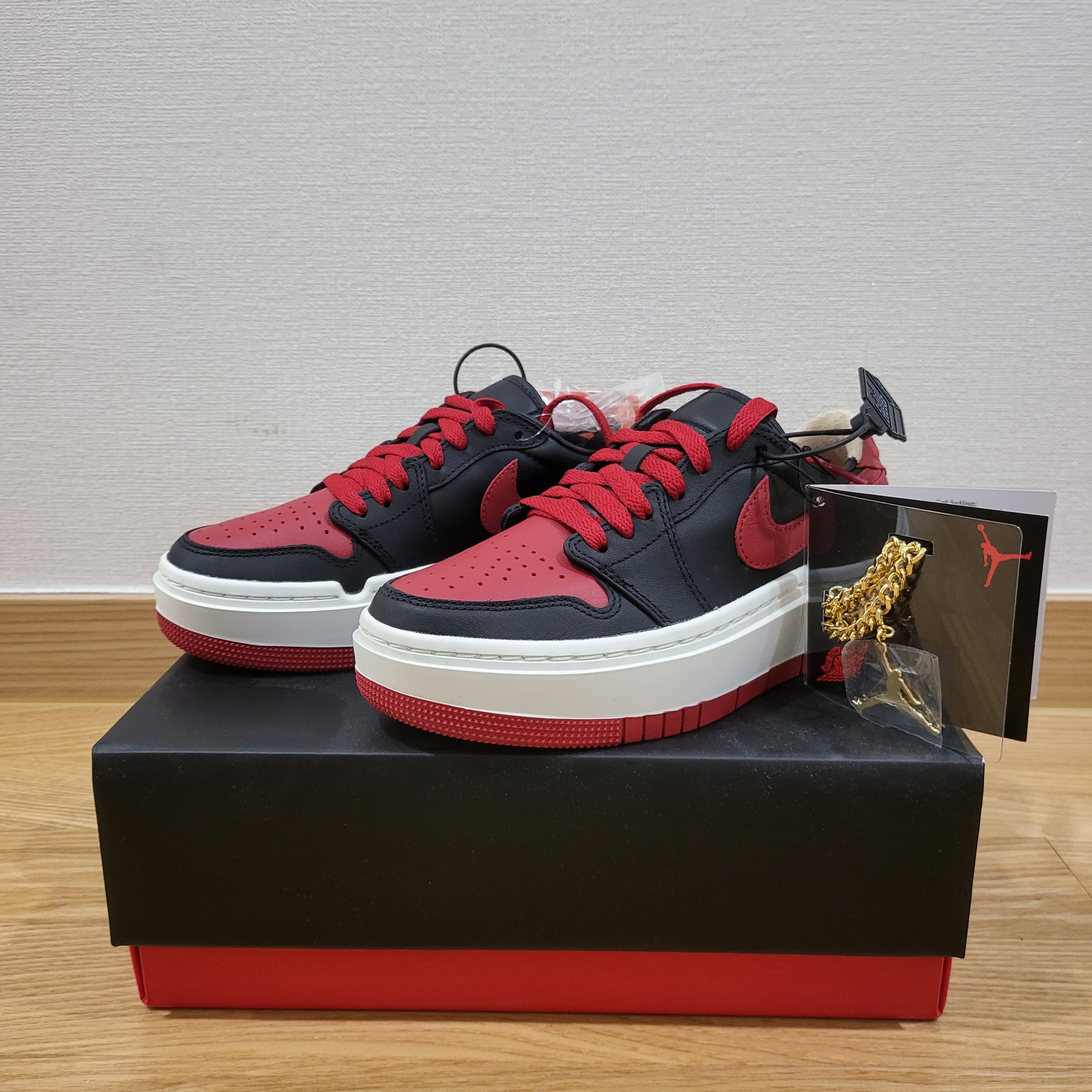 (W) Jordan 1 Elevate Low SE Bred 착용 스타일 - 1