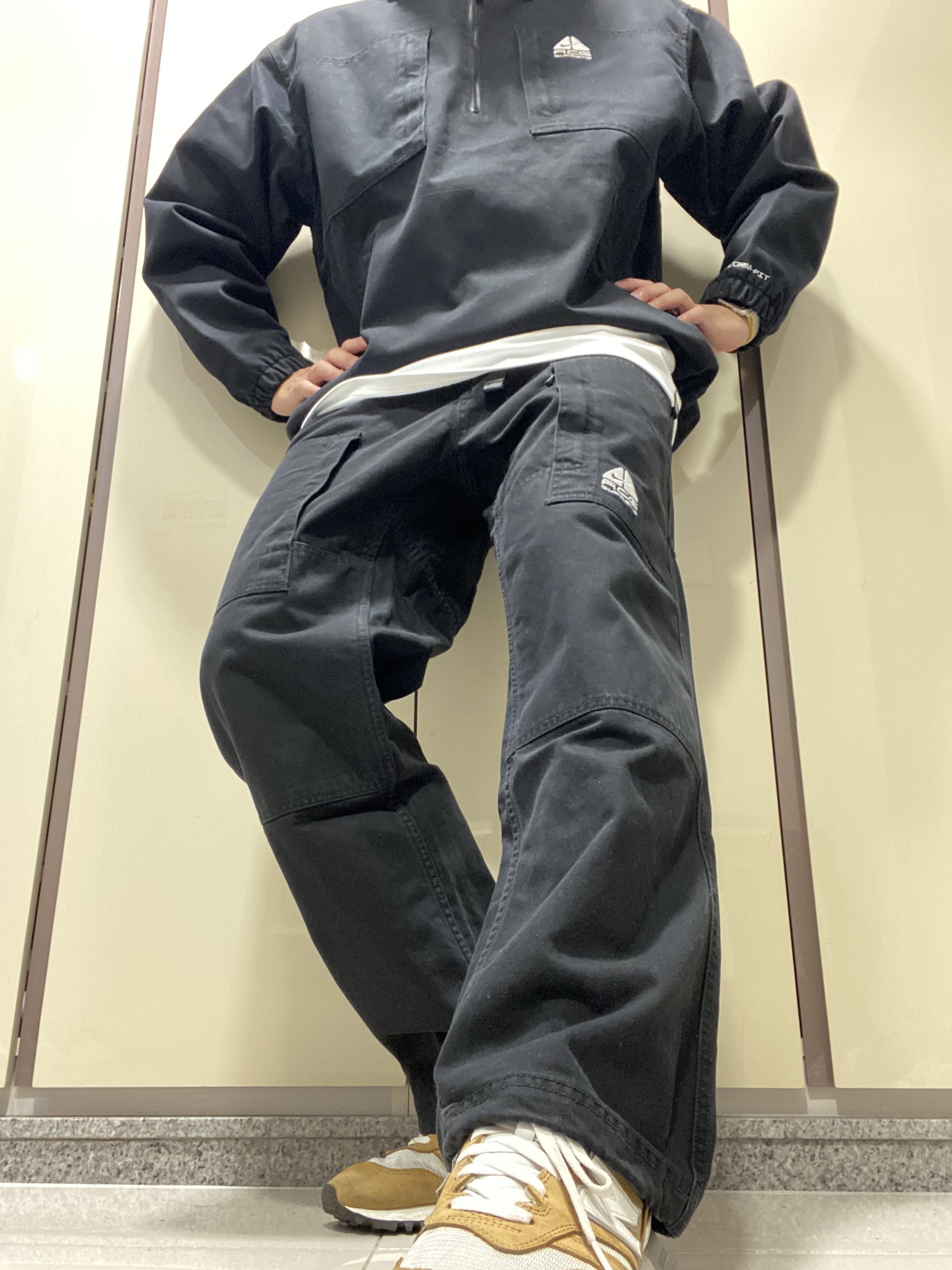 Supreme x Nike ACG Denim Pullover Black - 22FW, Supreme x Nike ACG Belted Denim Pants Black - 22FW 착용 스타일 - 1
