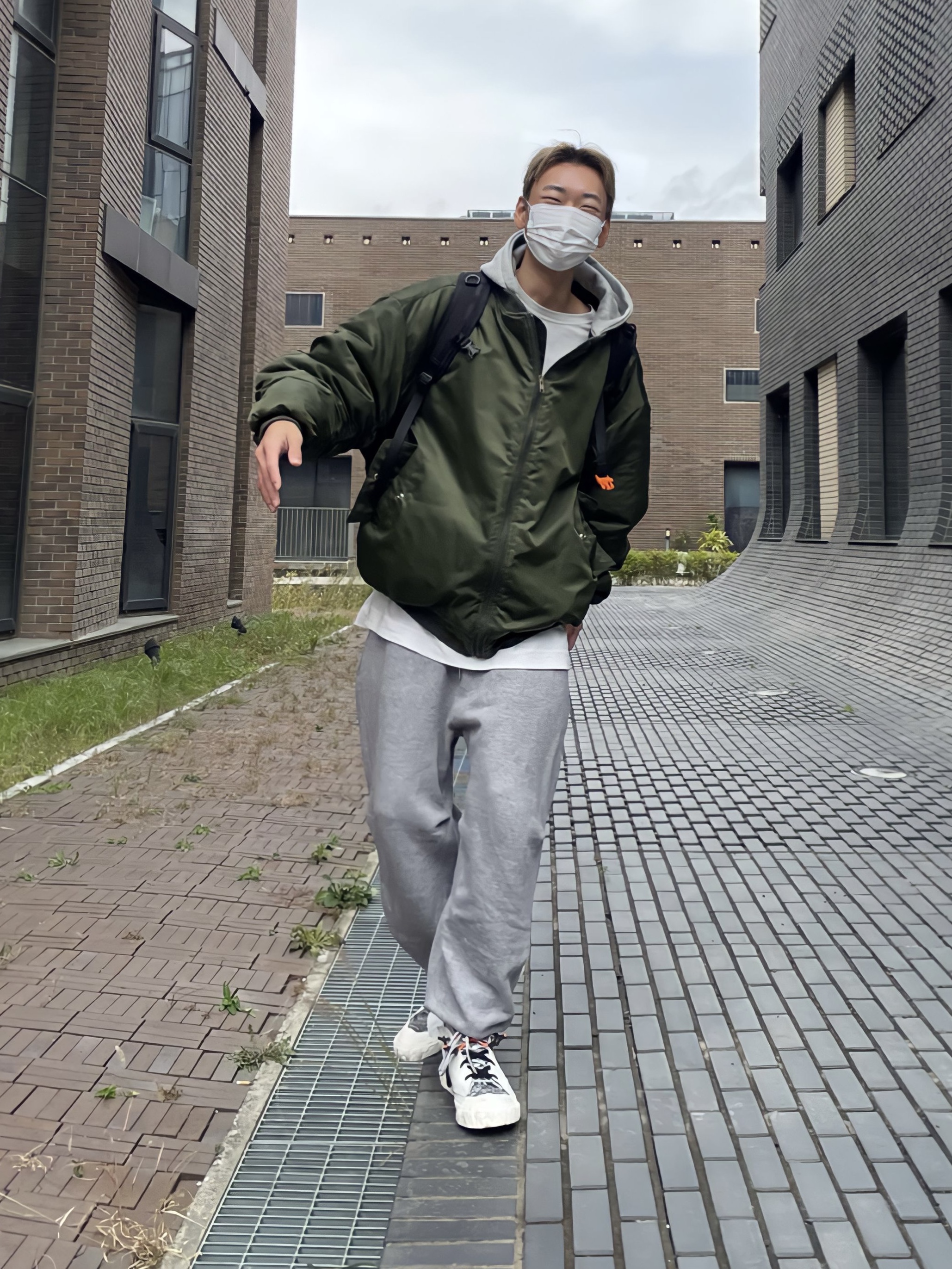 Nike x Readymade Blazer Mid White 착용 스타일 - 4