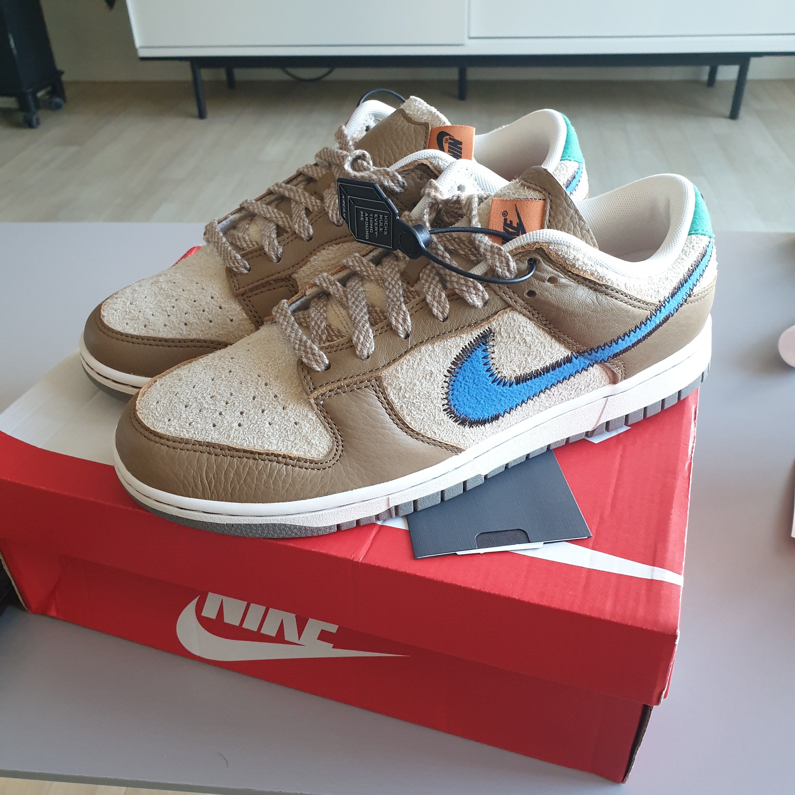 Nike x Size? Dunk Low Dark Driftwood Photo Blue 착용 스타일