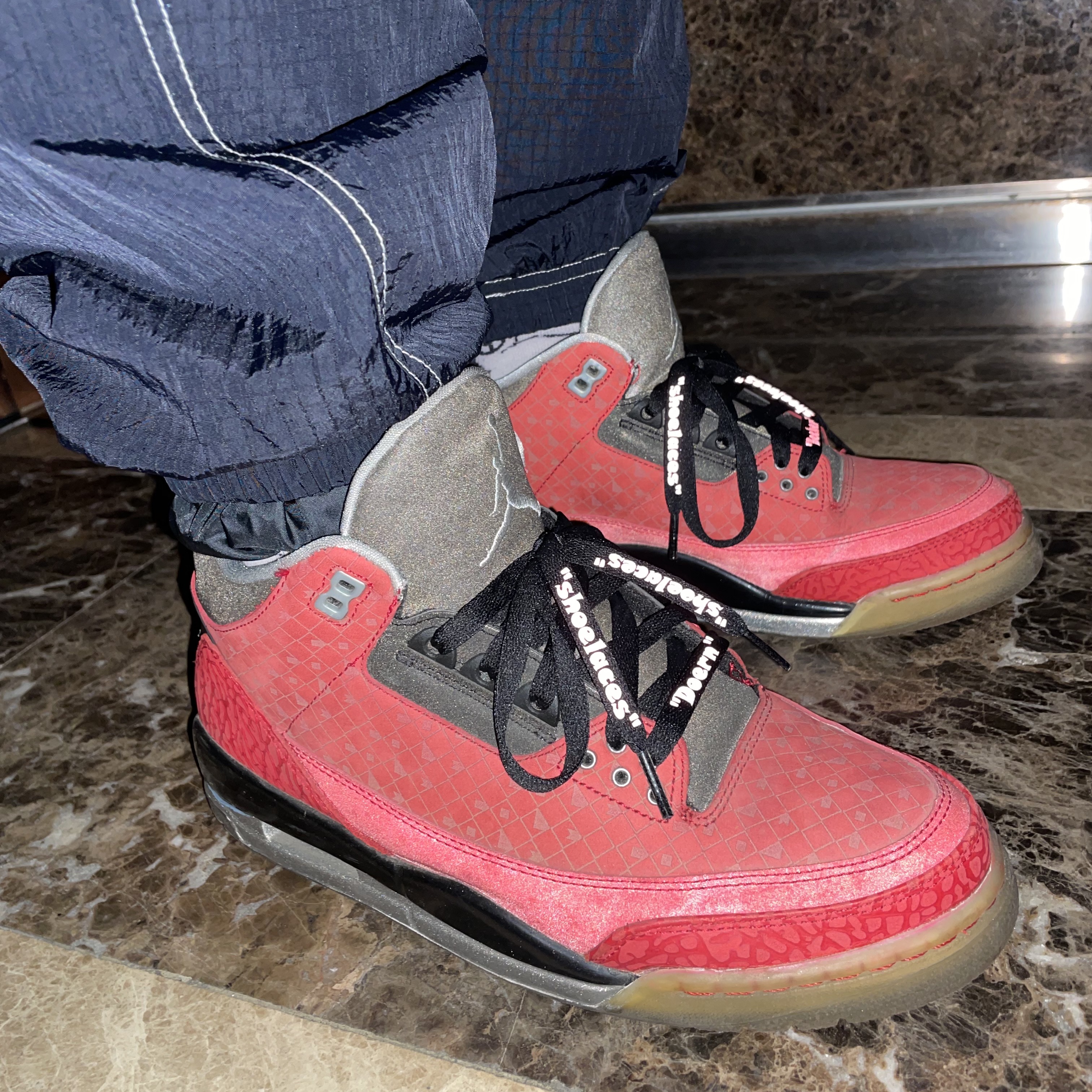 Jordan 3 Retro Doernbecher 2010 착용 스타일 - 3