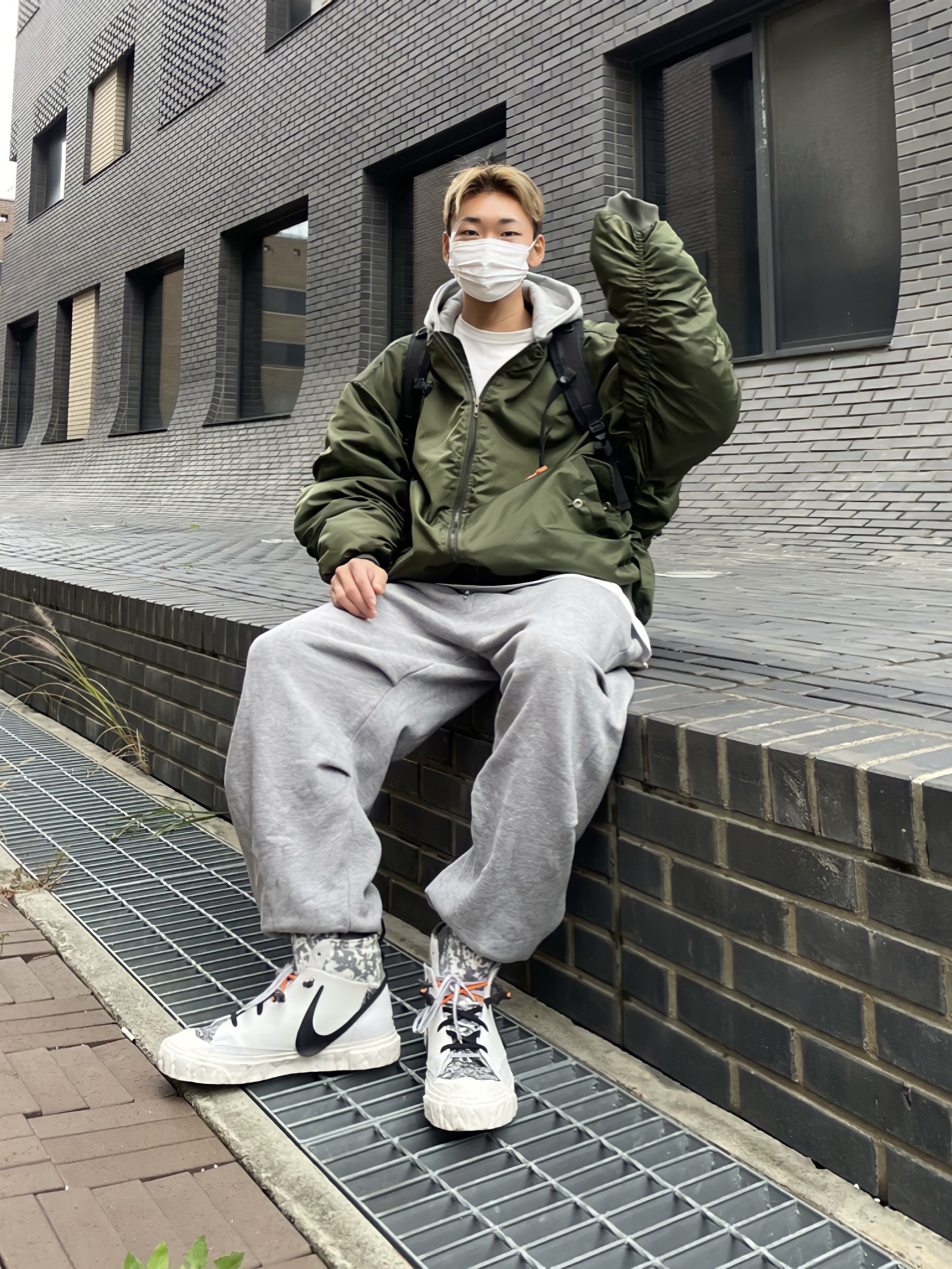 Nike x Readymade Blazer Mid White 착용 스타일 - 1
