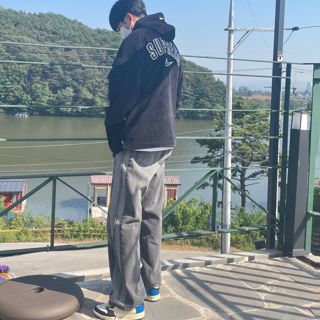 Supreme x Nike Arc Corduroy Hooded Jacket Black - 22SS, Jordan 1 x Travis Scott x Fragment Retro Low OG SP Military Blue 착용 스타일