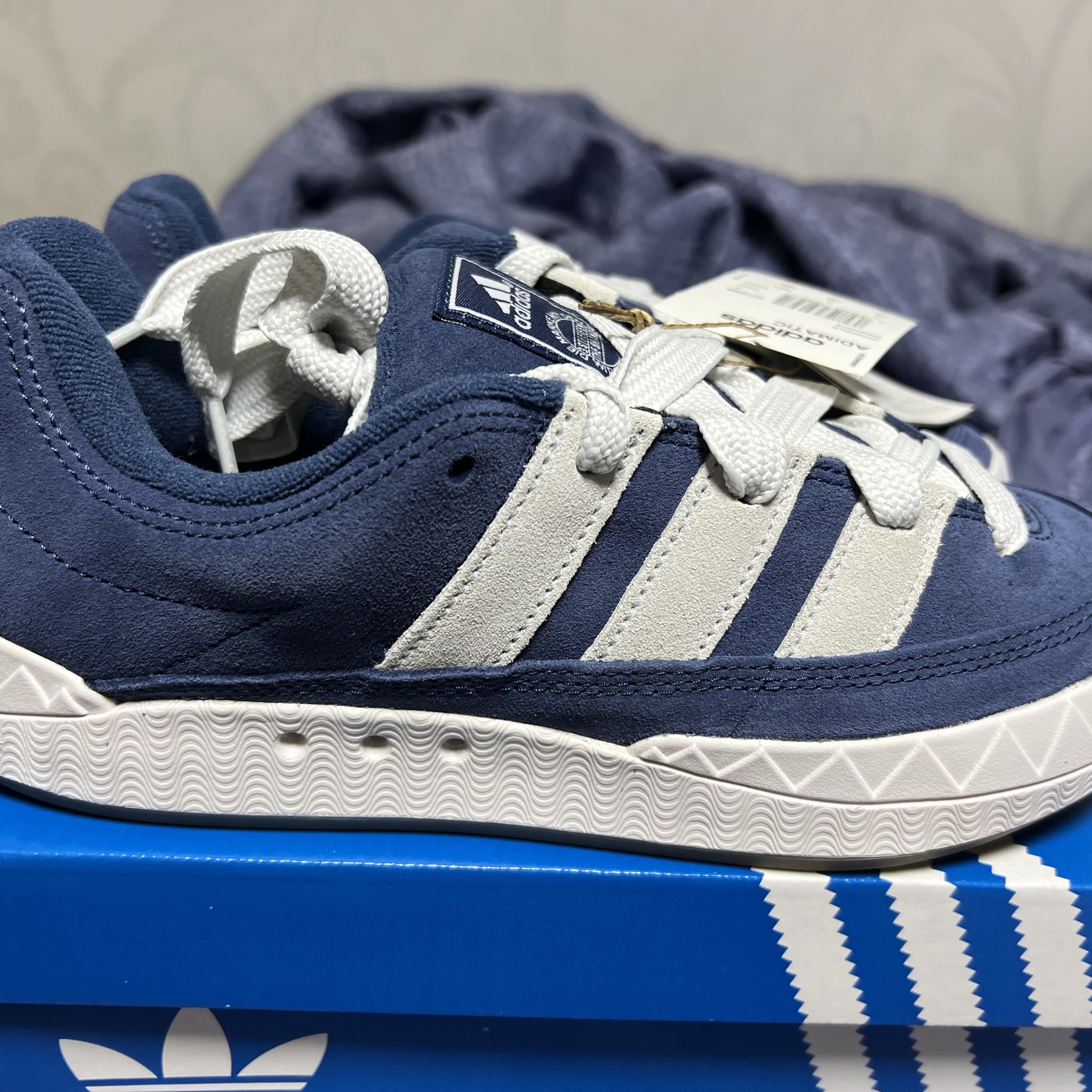 Adidas Adimatic Night Marin 착용 스타일 - 2