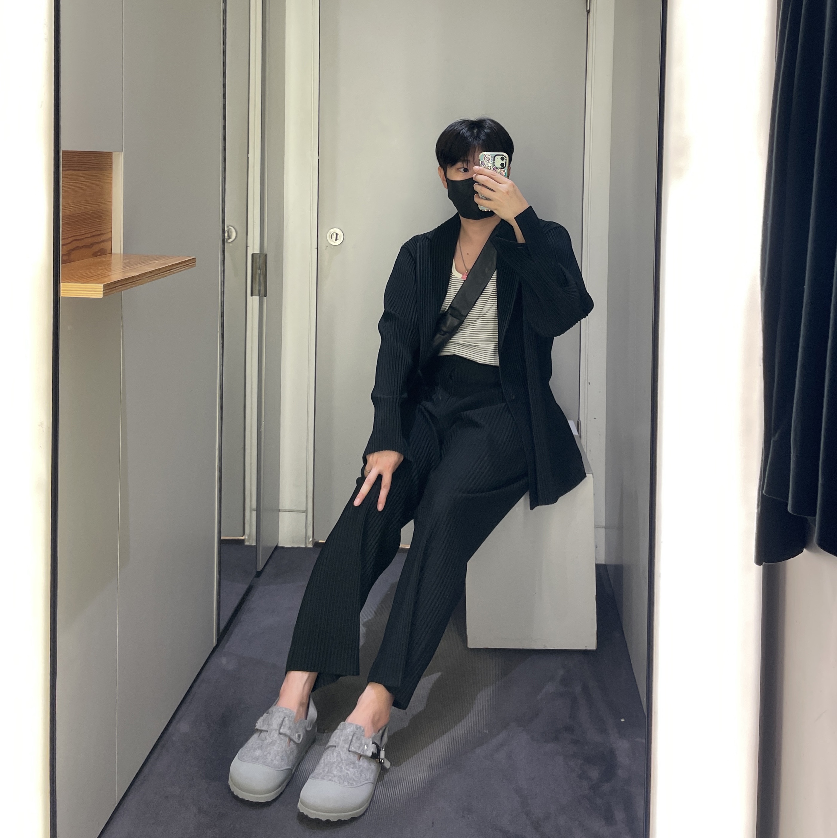 Dior x Birkenstock Tokio Mule Felted Wool Nubuck Calfskin Gray 착용 스타일
