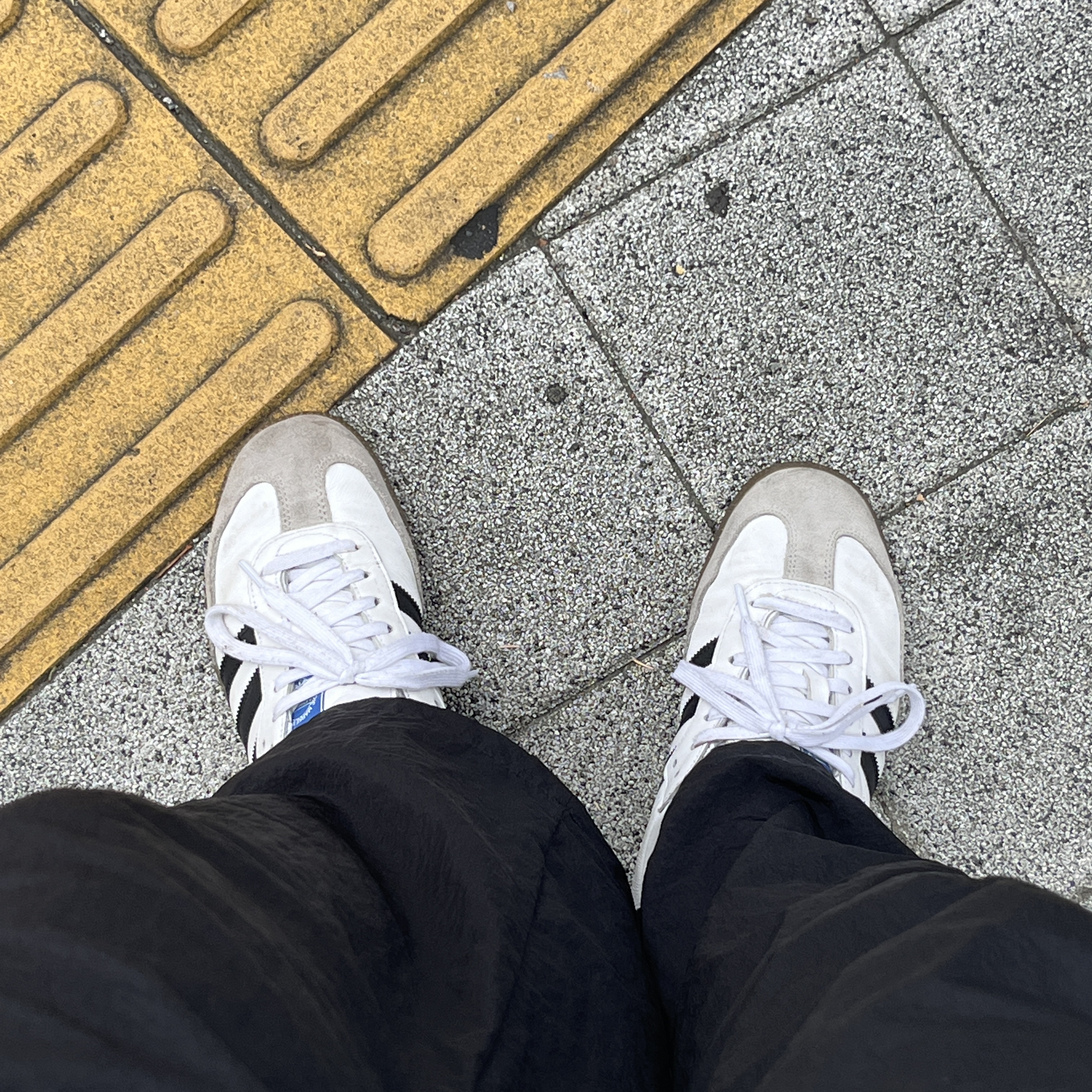 Adidas Samba Vegan White Black 착용 스타일 - 3