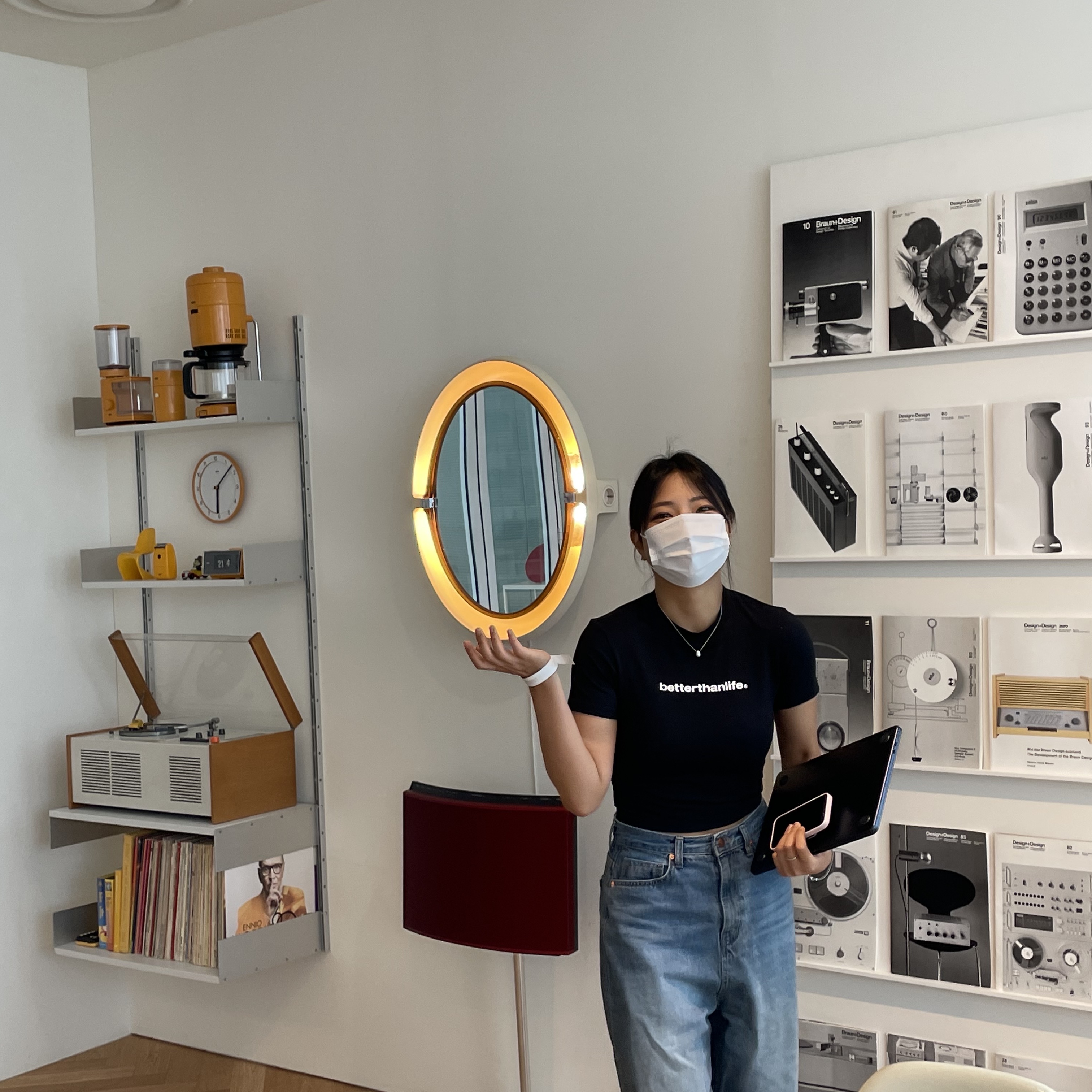 Jordan 1 Retro High OG CO.JP Midnight Navy, Apple 2022 MacBook Air 13 M2 512GB SSD / 8GB RAM Midnight (Korean Ver.) 착용 스타일 - 1