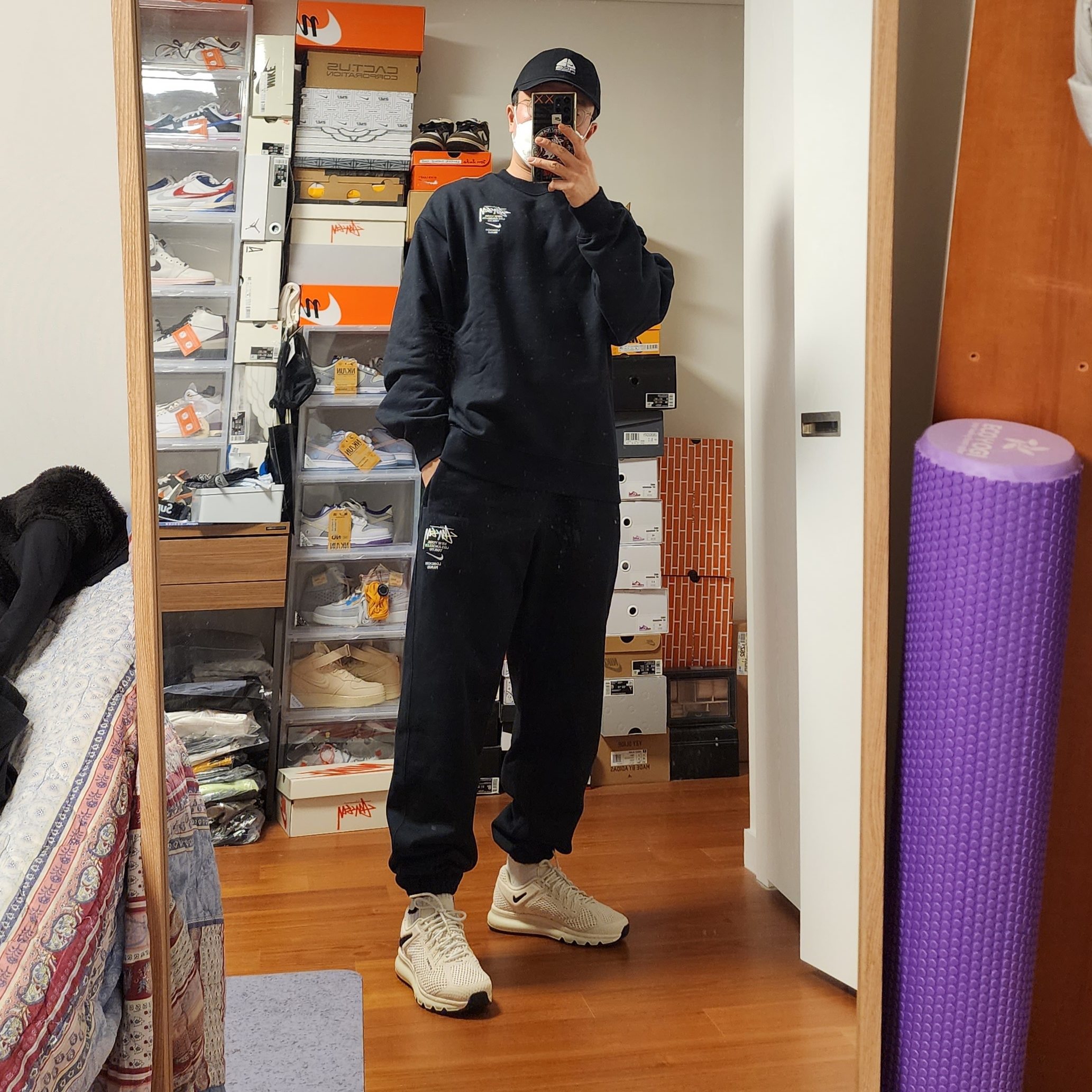 Supreme x Nike ACG Denim 6-Panel Black - 22FW, Nike x Stussy NRG ZR Fleece Pants Black - US/EU 착용 스타일 - 1