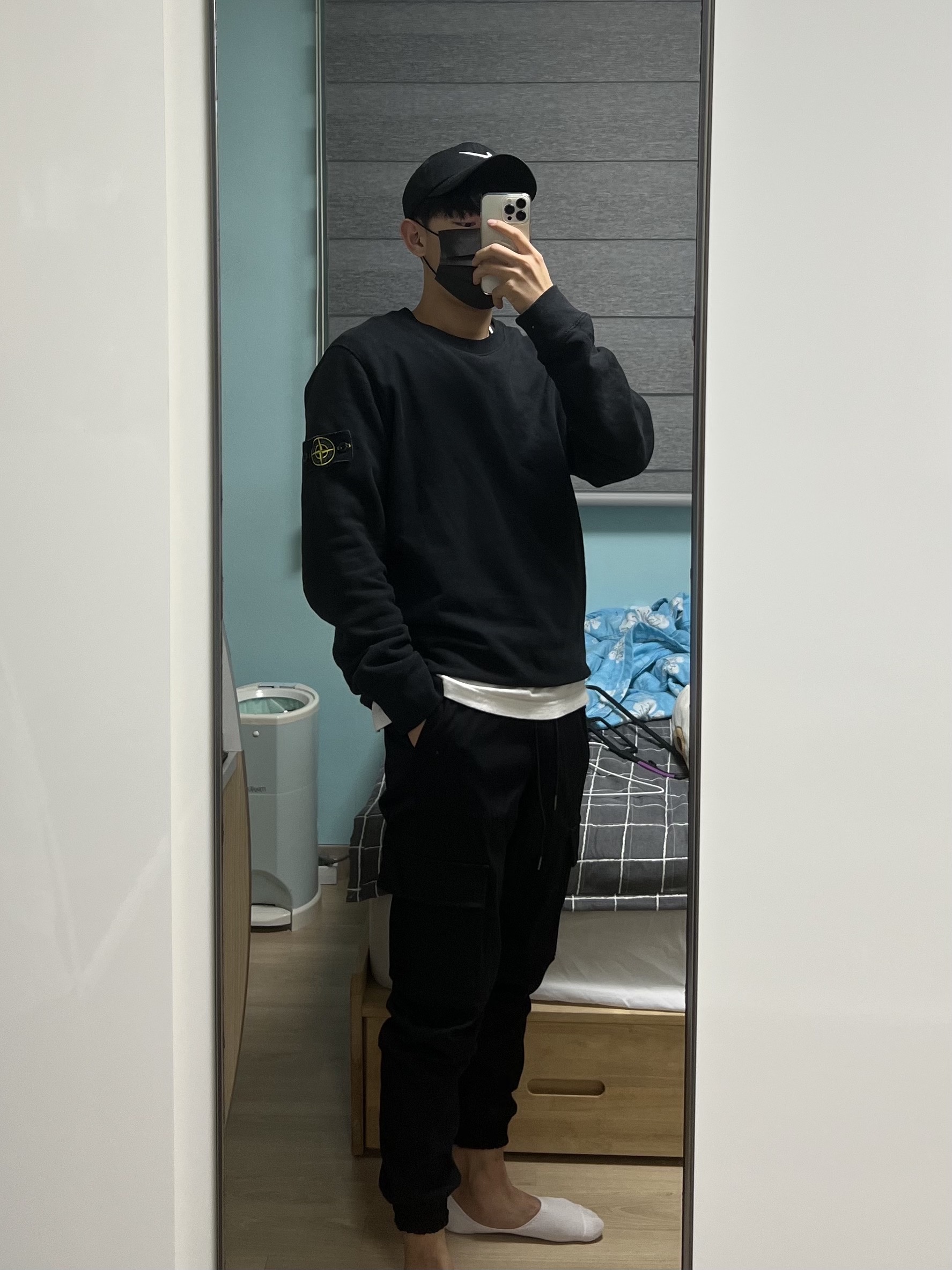Stone Island 63020 Crewneck Sweatshirt Black - 21FW 착용 스타일