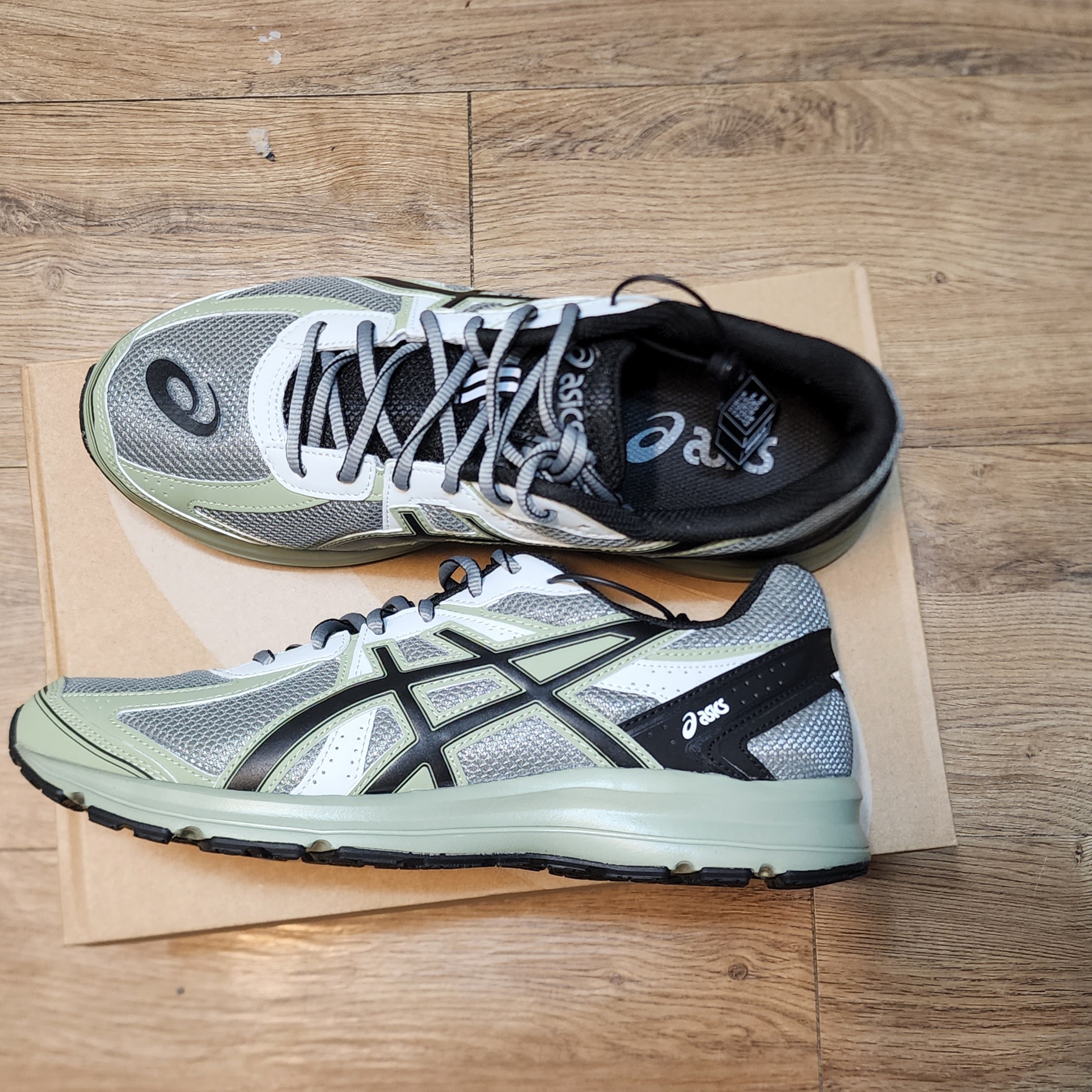 Asics Jog 100 S Sheet Rock - 2E Wide 착용 스타일