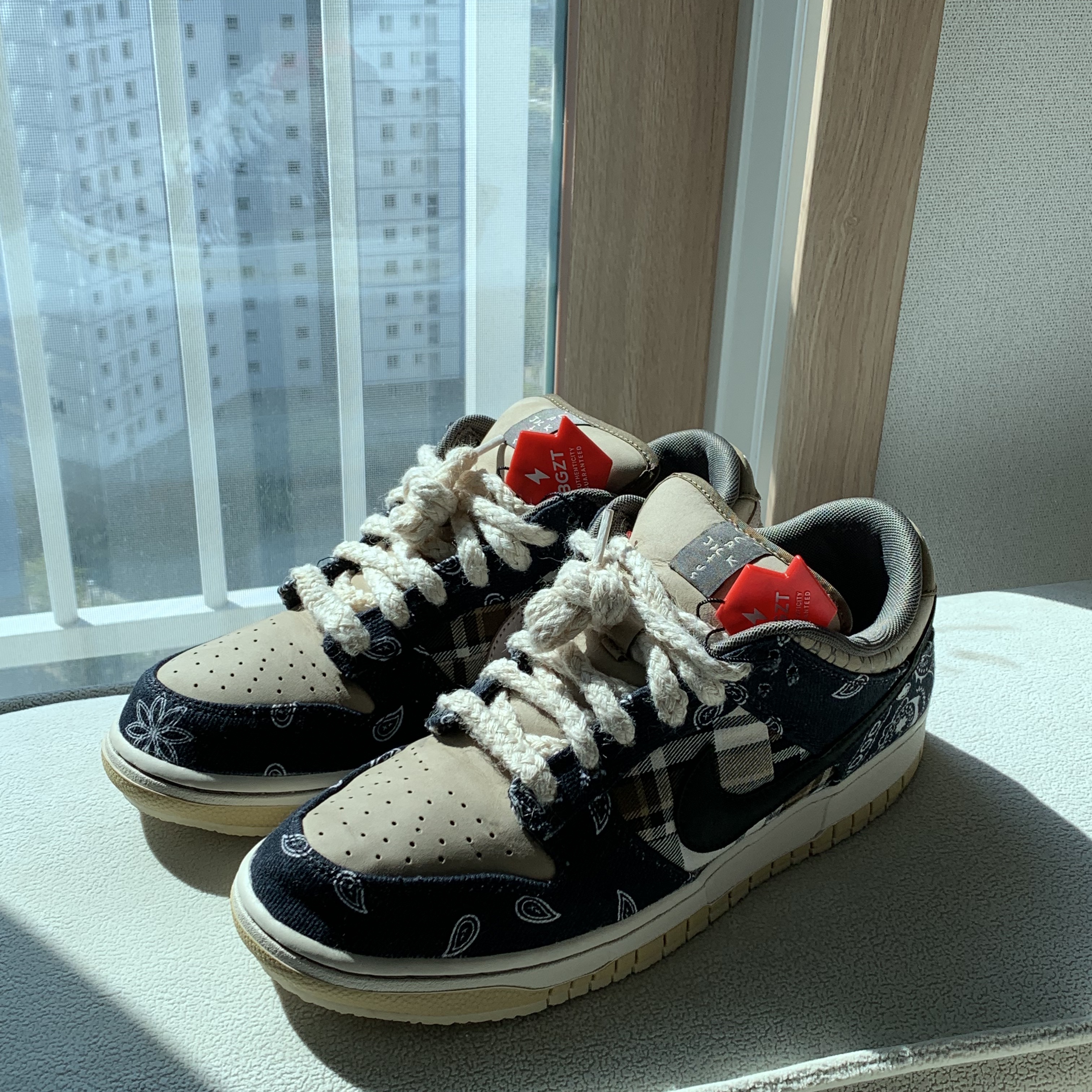 Nike x Travis Scott SB Dunk Low 착용 스타일 - 1