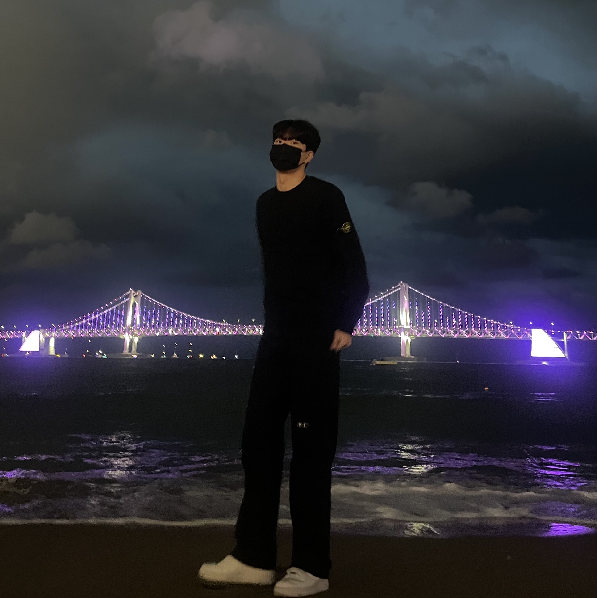 Stone Island 63051 Crewneck Sweatshirt Black - 22SS, Nike Air Force 1 '07 Low White 착용 스타일 - 3