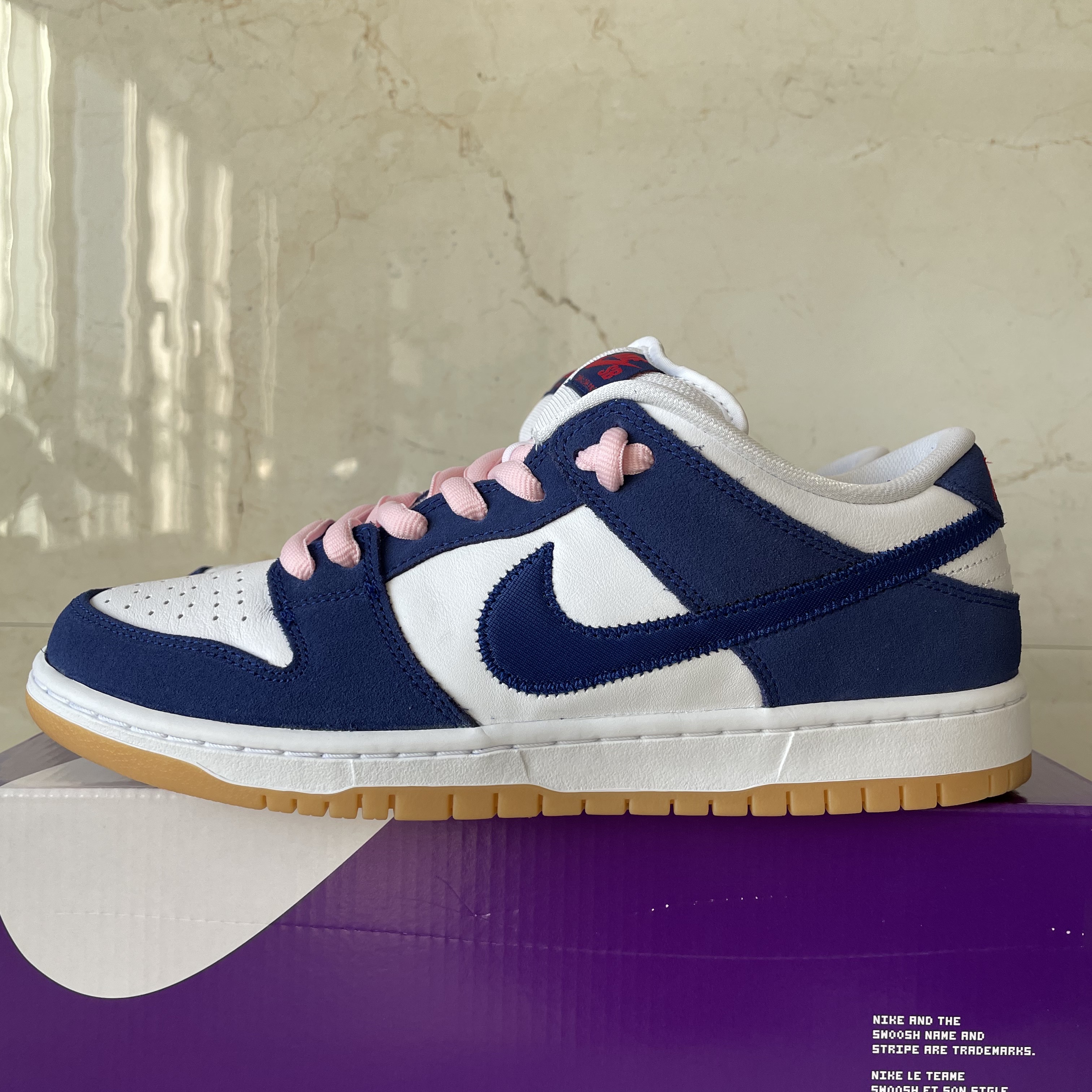 Nike SB Dunk Low Pro Premium Deep Royal Blue 착용 스타일