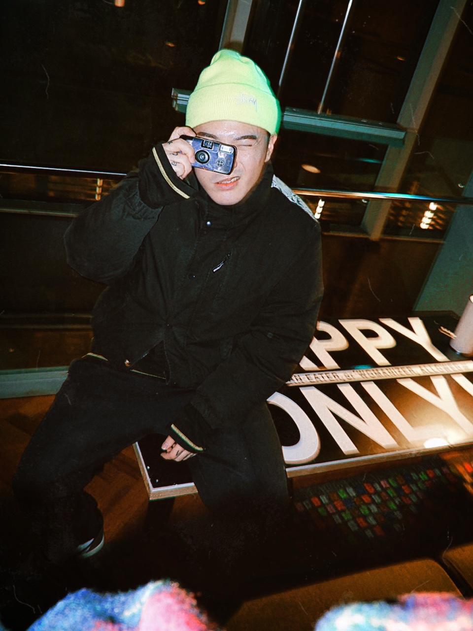 Stussy Basic Cuff Beanie Limelight 착용 스타일 - 2