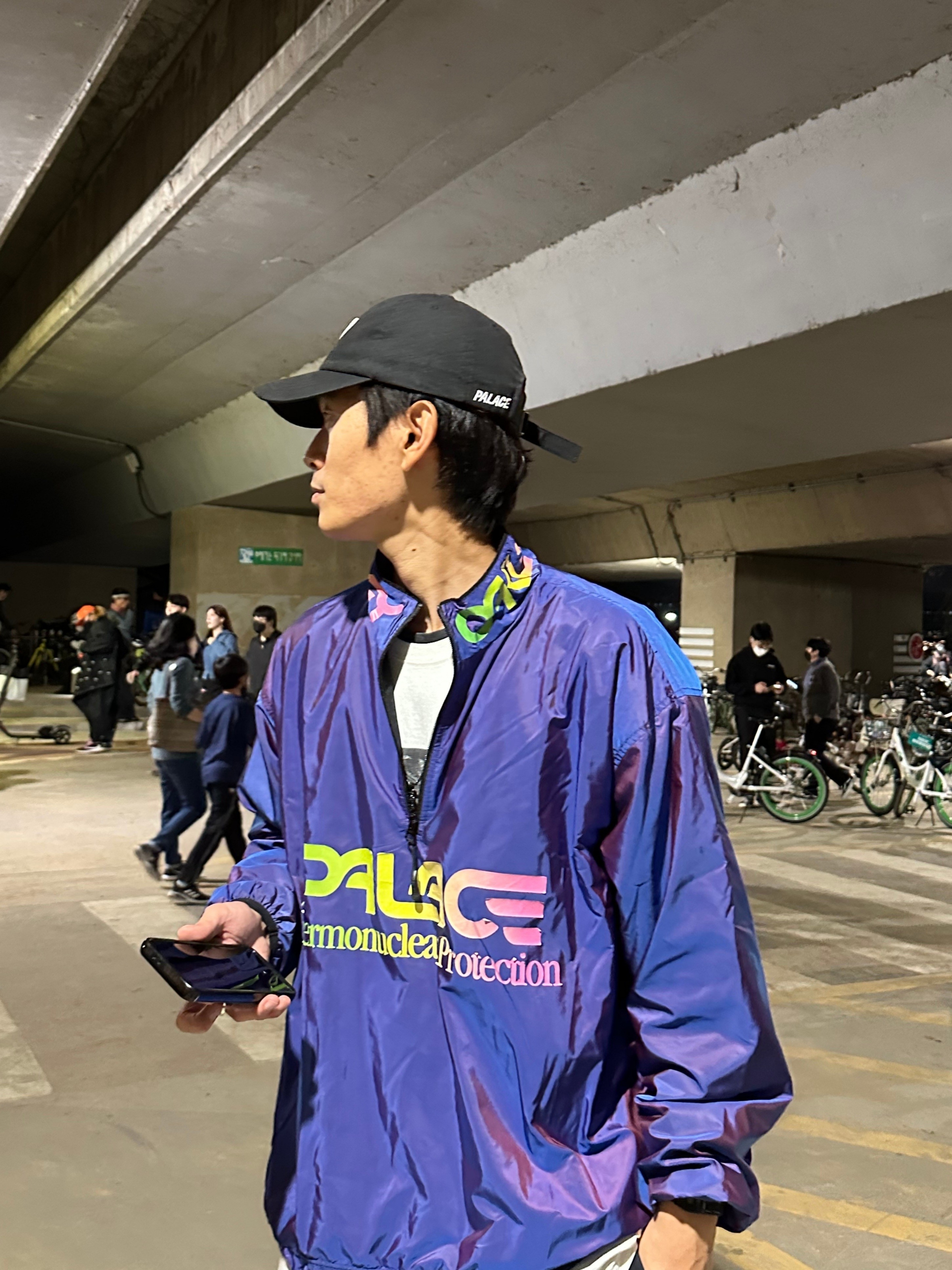 Stussy Le Violon Pigment Dyed T-Shirt Natural, Palace Biowashed 3D P 6-Panel Black - 22FW 착용 스타일 - 2