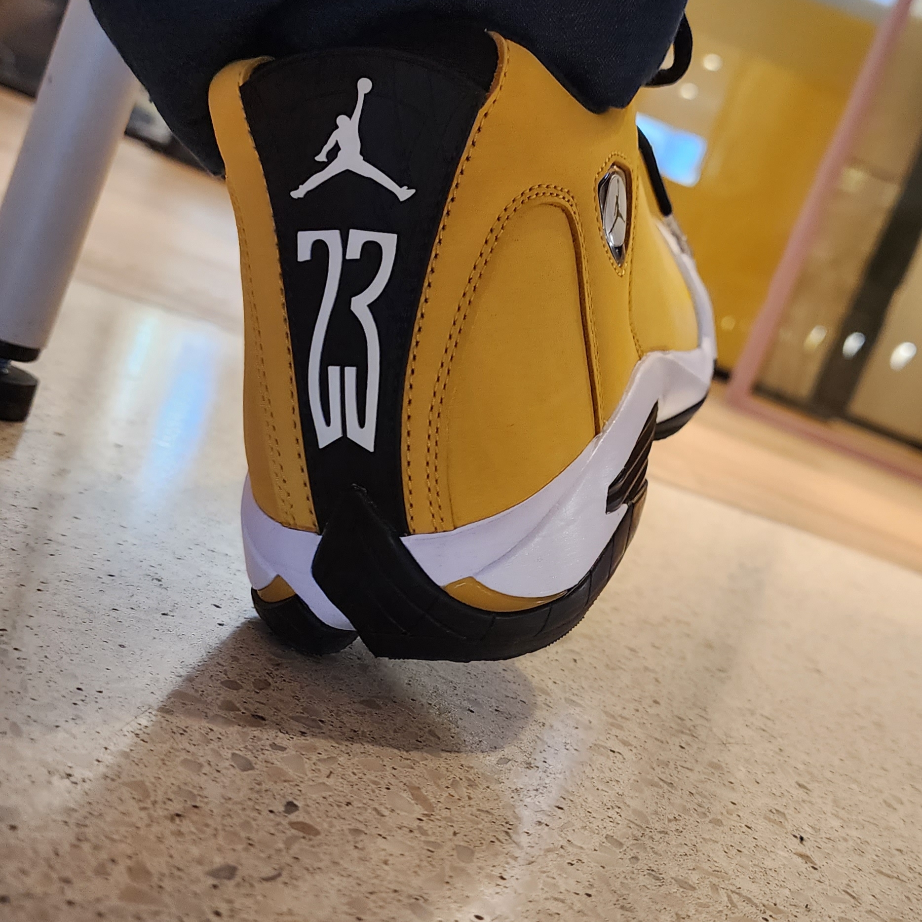 Jordan 14 Retro Light Ginger 착용 스타일 - 1