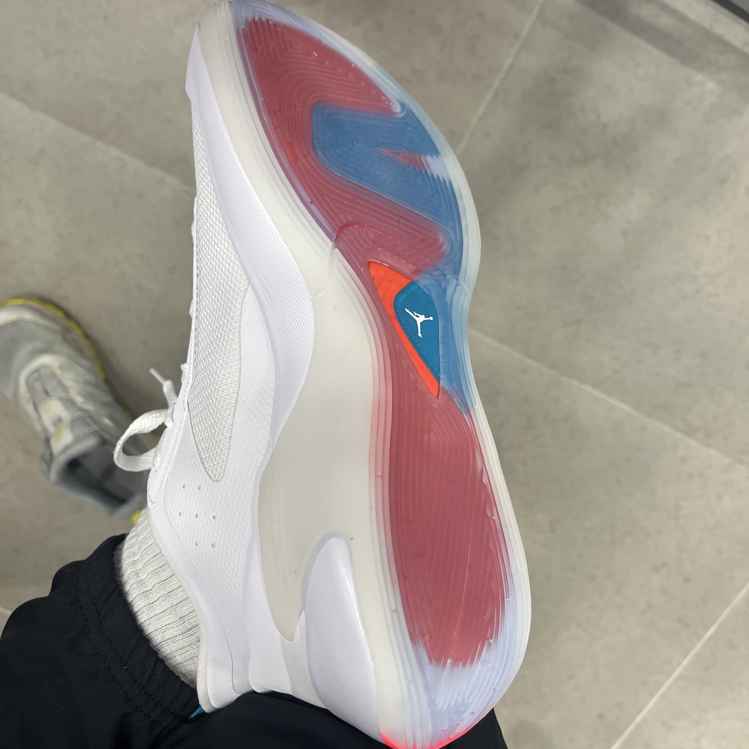 Jordan Luka 1 PF Neo Turquoise 착용 스타일 - 2