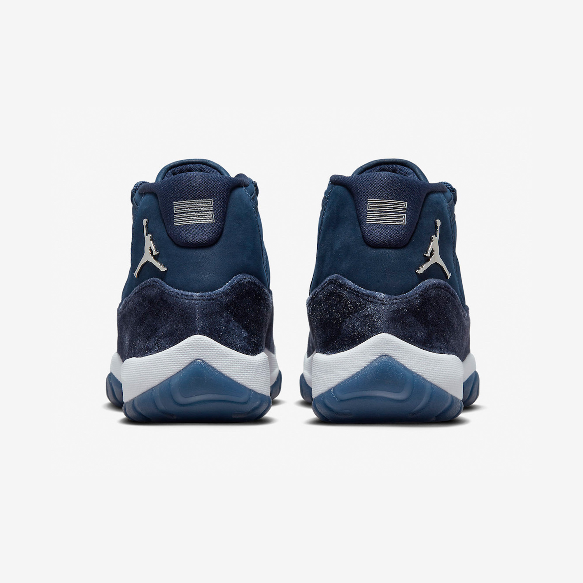(W) Jordan 11 Retro Midnight Navy 착용 스타일 - 5
