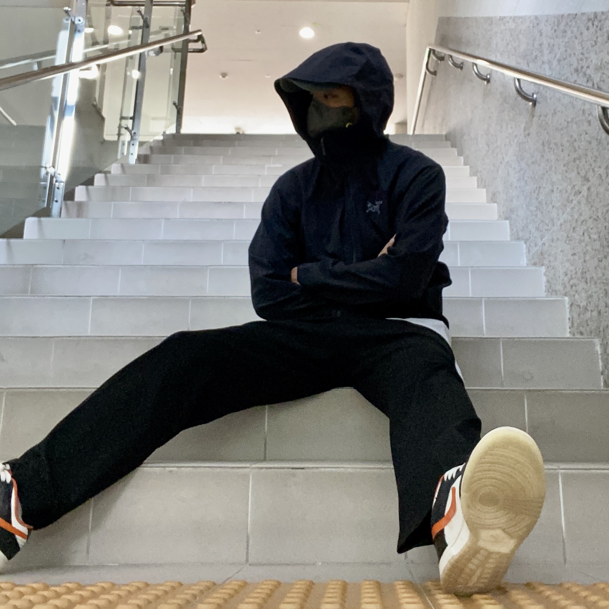 Arc'teryx Gamma MX Hoody Black 착용 스타일
