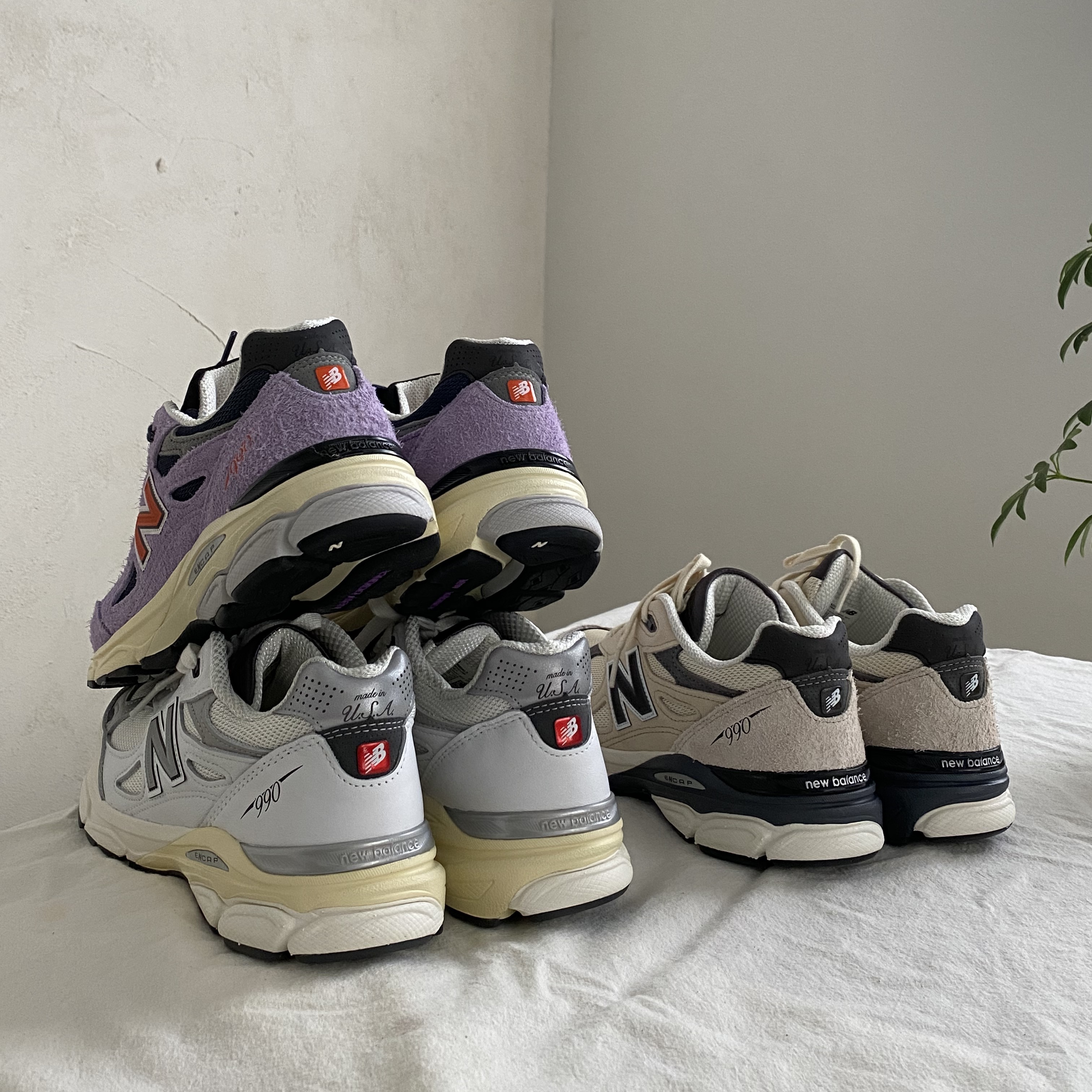 New Balance 990v3 Made in USA Raw Amethyst, New Balance 990v3 Made in USA Sea Salt 착용 스타일 - 4