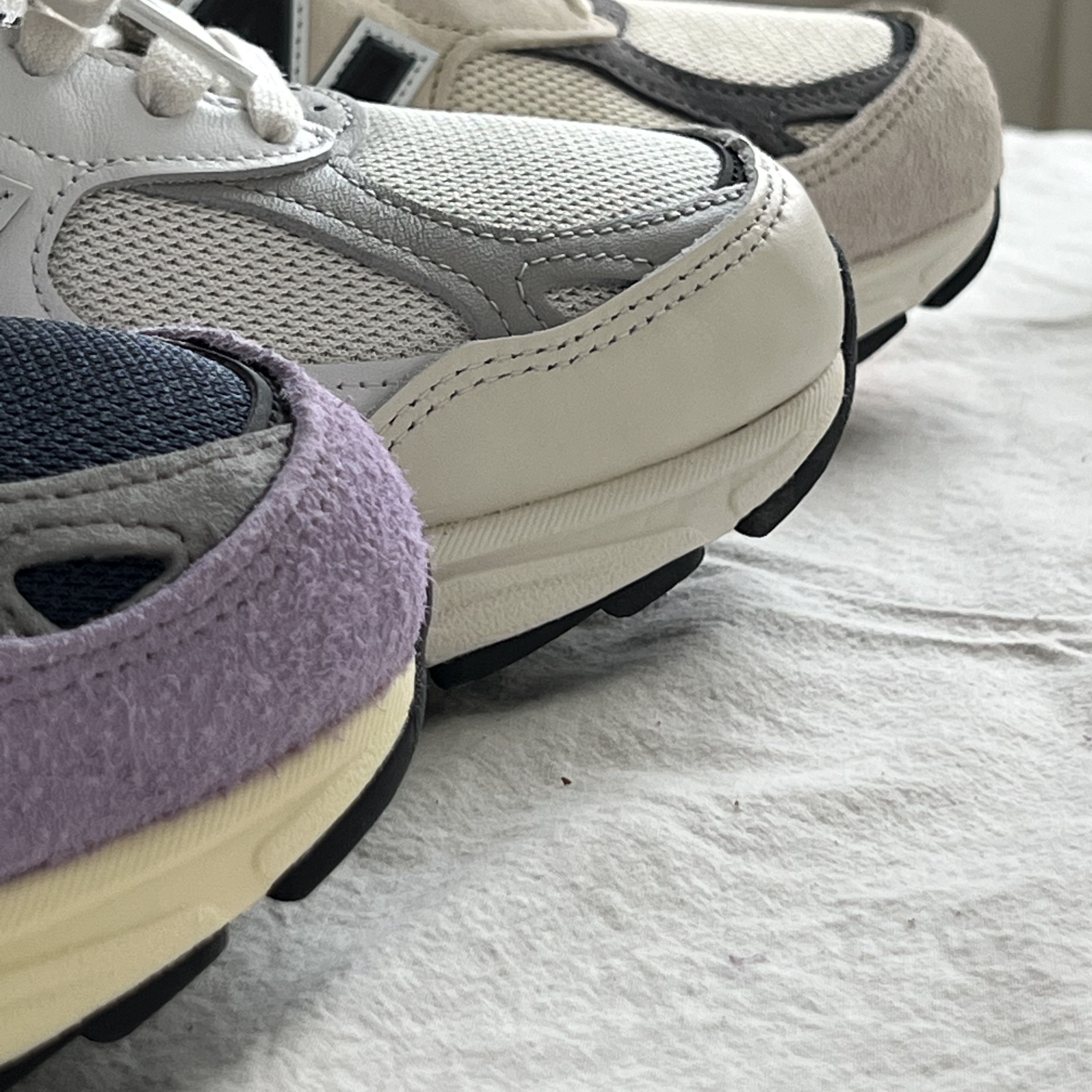 New Balance 990v3 Made in USA Raw Amethyst, New Balance 990v3 Made in USA Sea Salt 착용 스타일 - 2