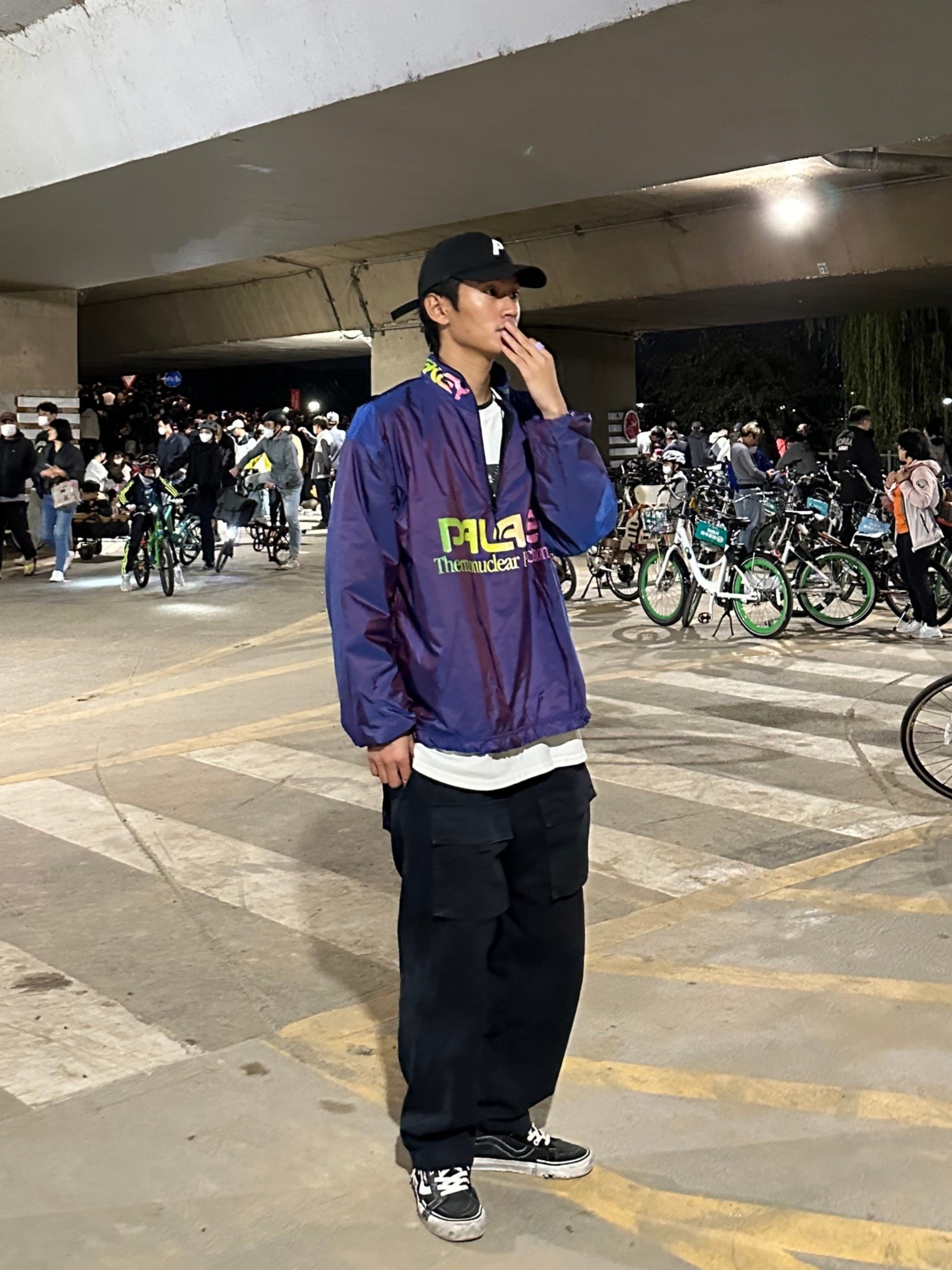 Stussy Le Violon Pigment Dyed T-Shirt Natural, Palace Biowashed 3D P 6-Panel Black - 22FW 착용 스타일 - 1