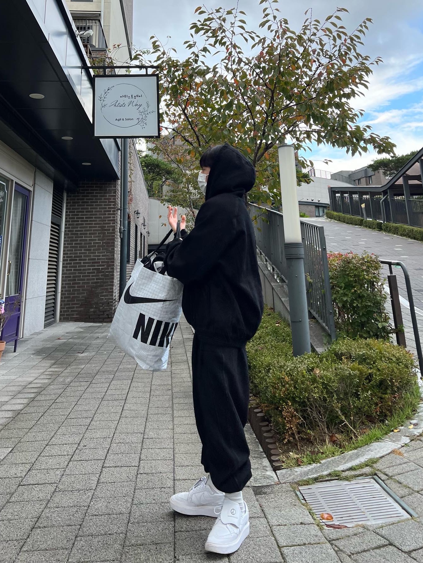 Nike x Peaceminusone Kwondo1 White 착용 스타일 - 3