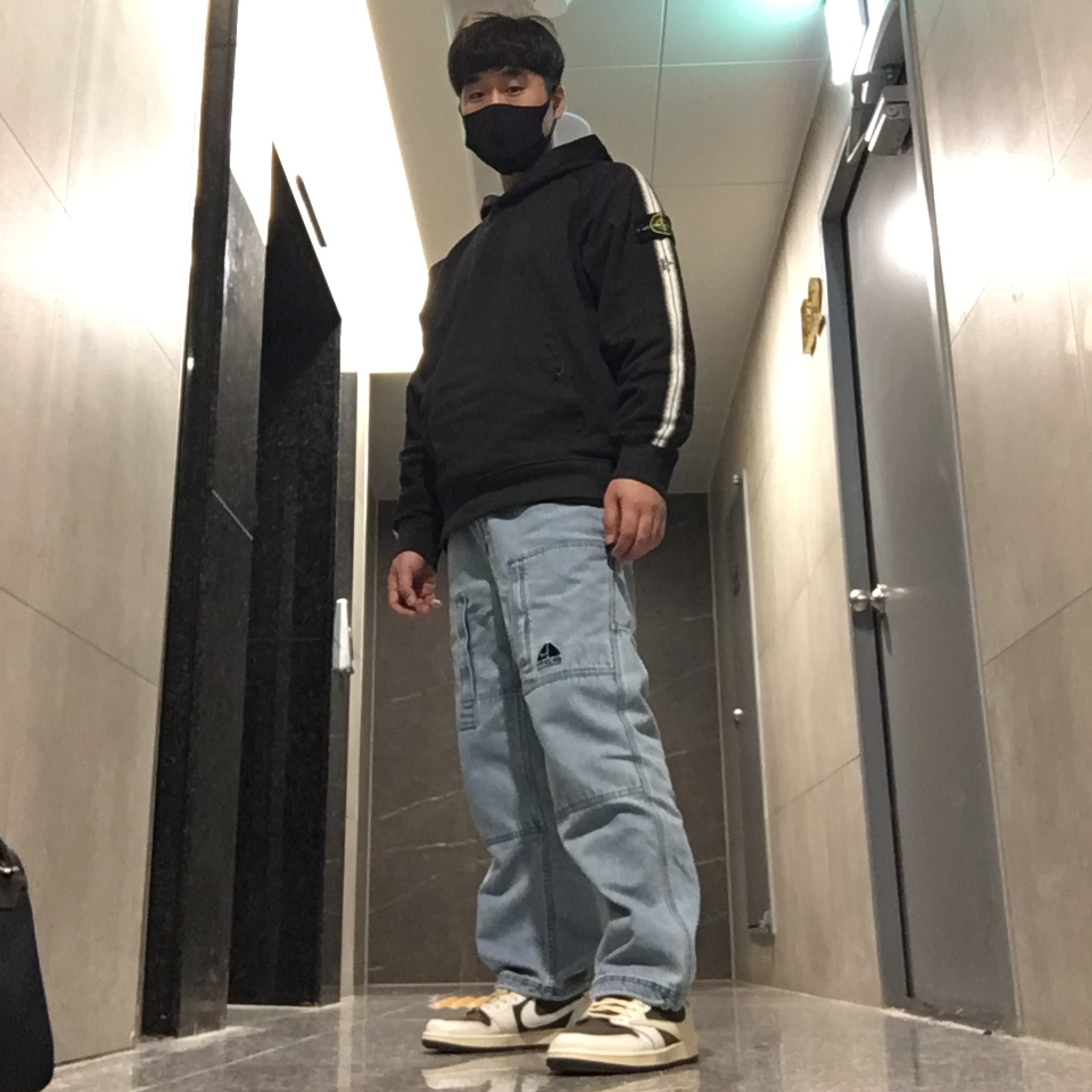 Supreme x Stone Island Stripe Hooded Sweatshirt Black - 22SS, Supreme x Nike ACG Belted Denim Pants Washed Blue - 22FW 착용 스타일 - 1