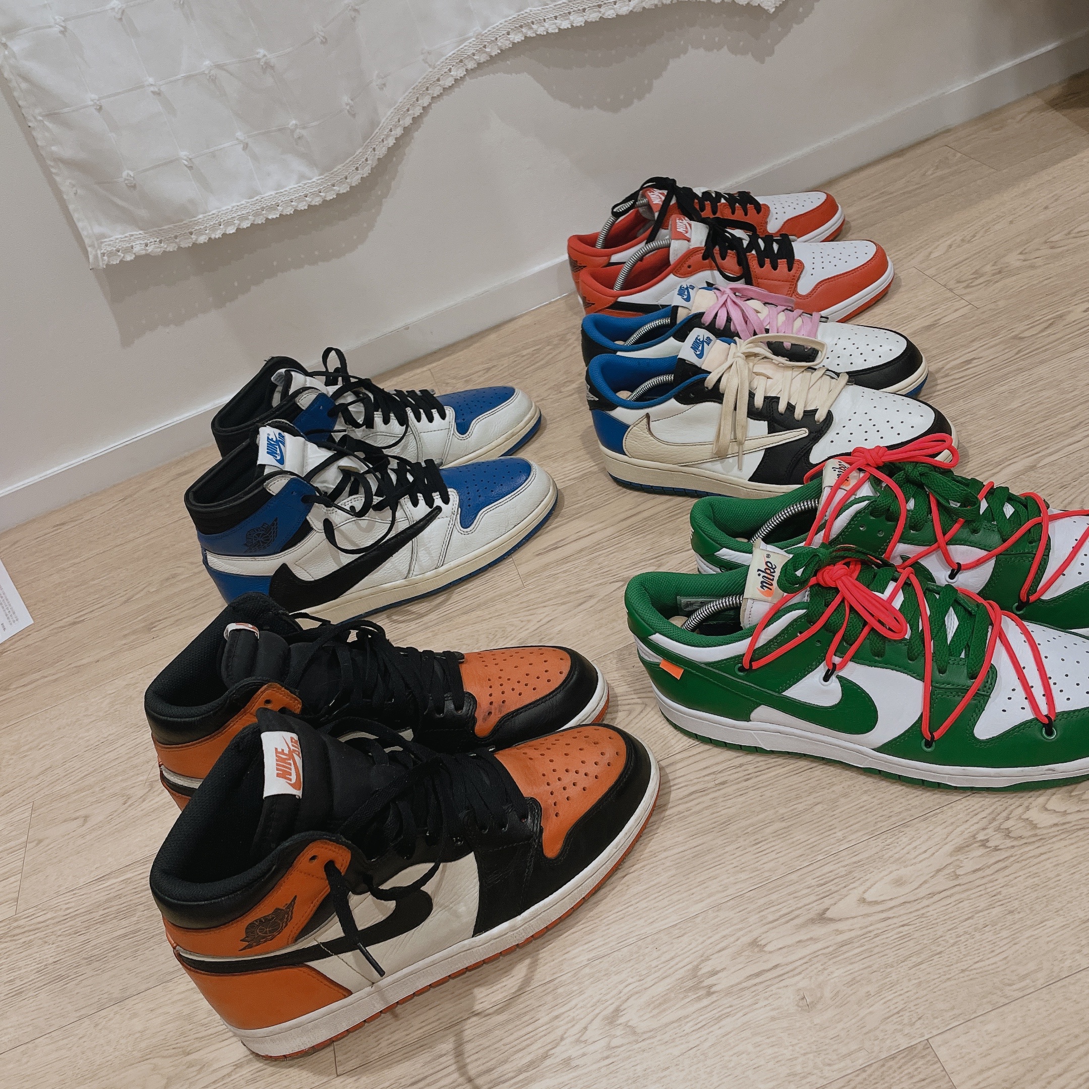 Jordan 1 x Travis Scott x Fragment Retro High OG SP Military Blue, Jordan 1 x Travis Scott x Fragment Retro Low OG SP Military Blue 착용 스타일