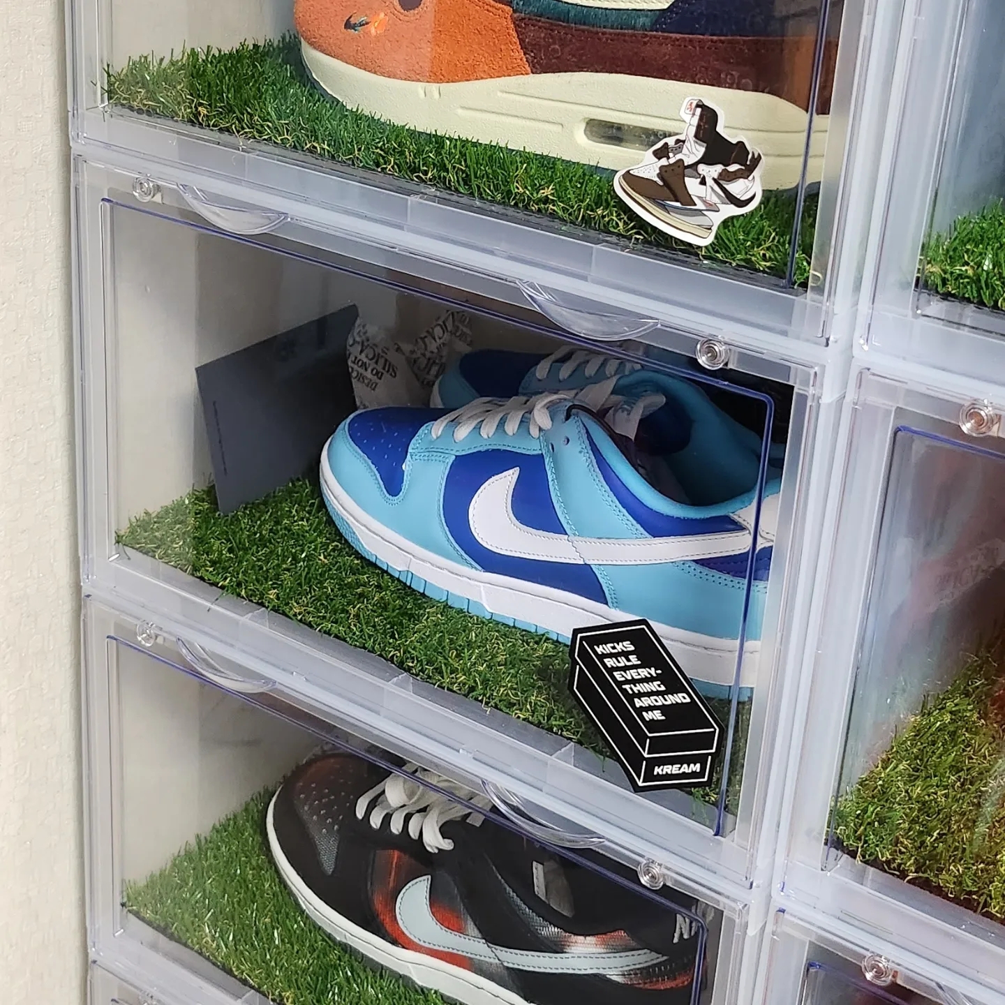 Jordan 1 x Travis Scott Retro Low OG SP Sail and Ridgerock, Nike Dunk Low Retro QS Argon 착용 스타일 - 5